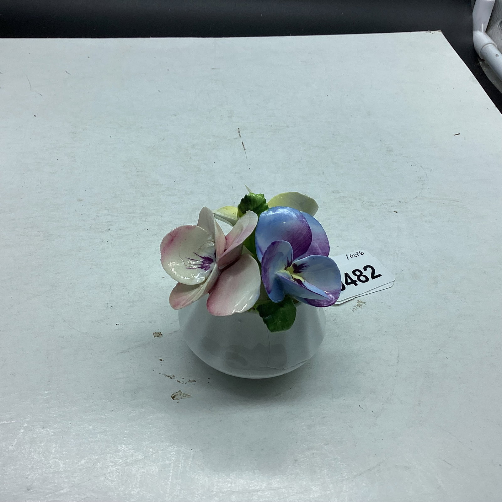 PORCELIAN FLOWER MADE IN ENGLAND: 3 X 2 1/2 GOOD SHAPE