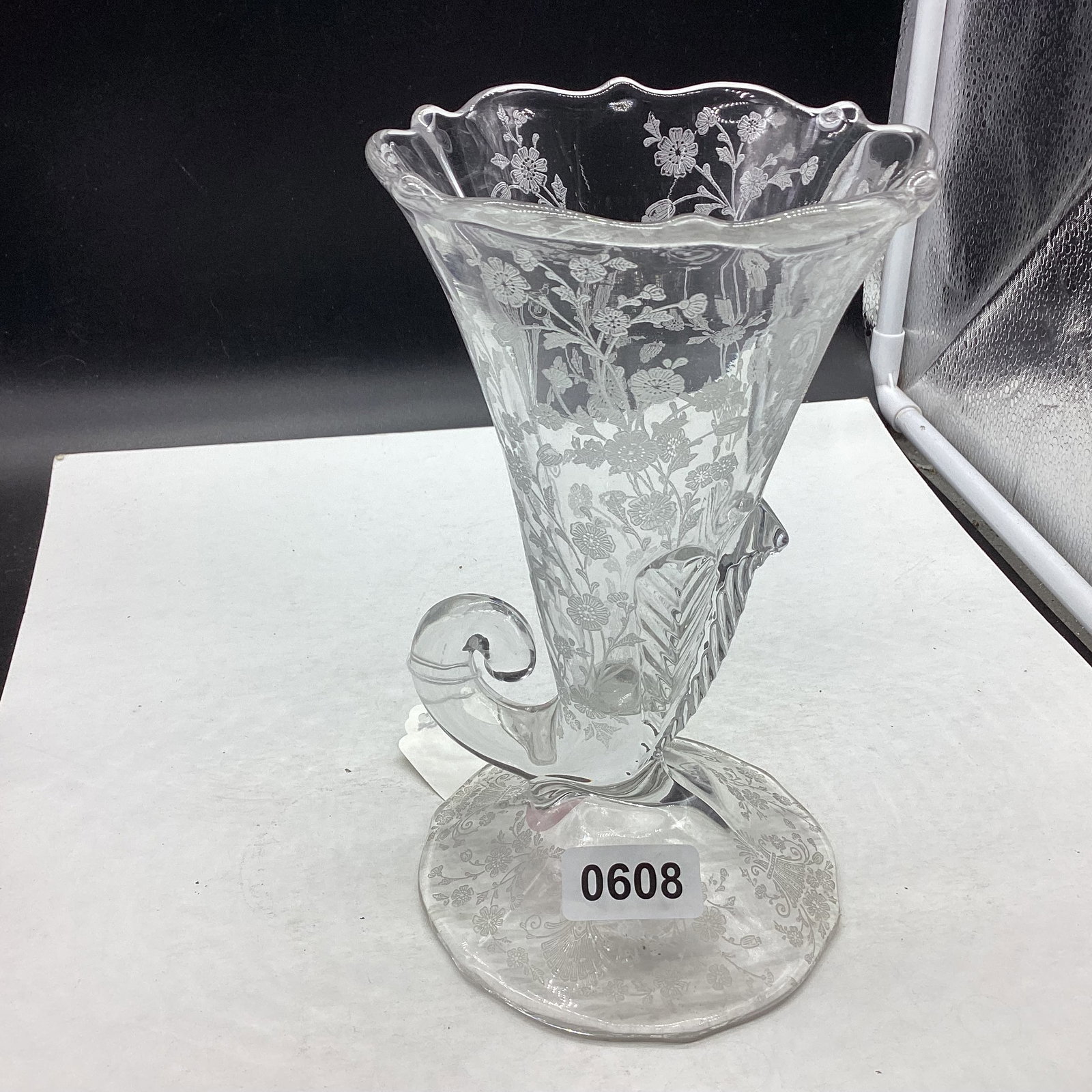 DUNCAN & MILLER FIRST LOVE PATTERN VASE: 8 1/4" TALL GOOD SHAPE