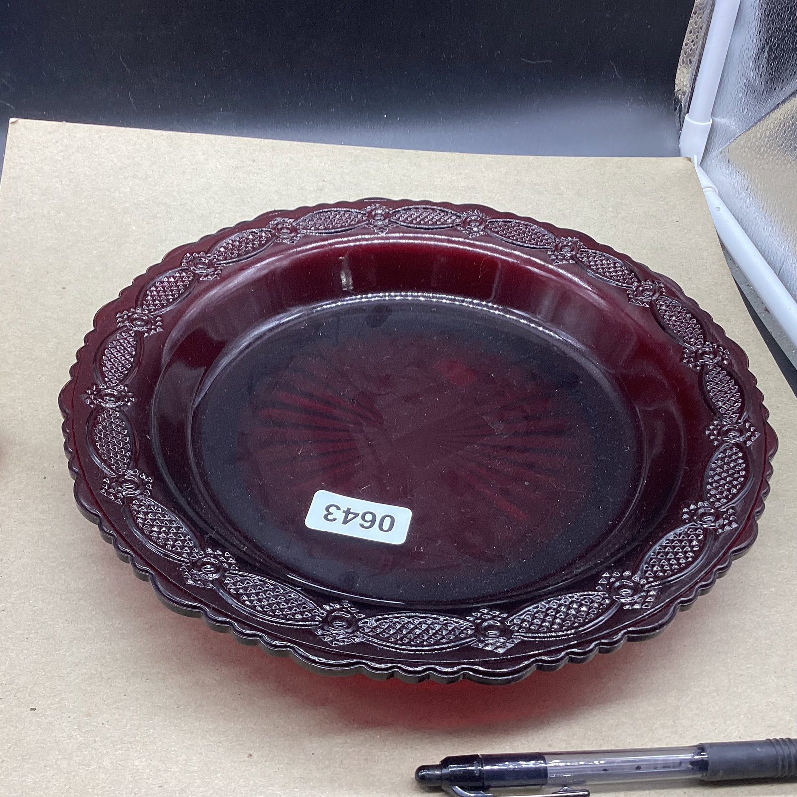 AVON CAPE COD PIE PLATE: 10 1/2" W GOOD SHAPE