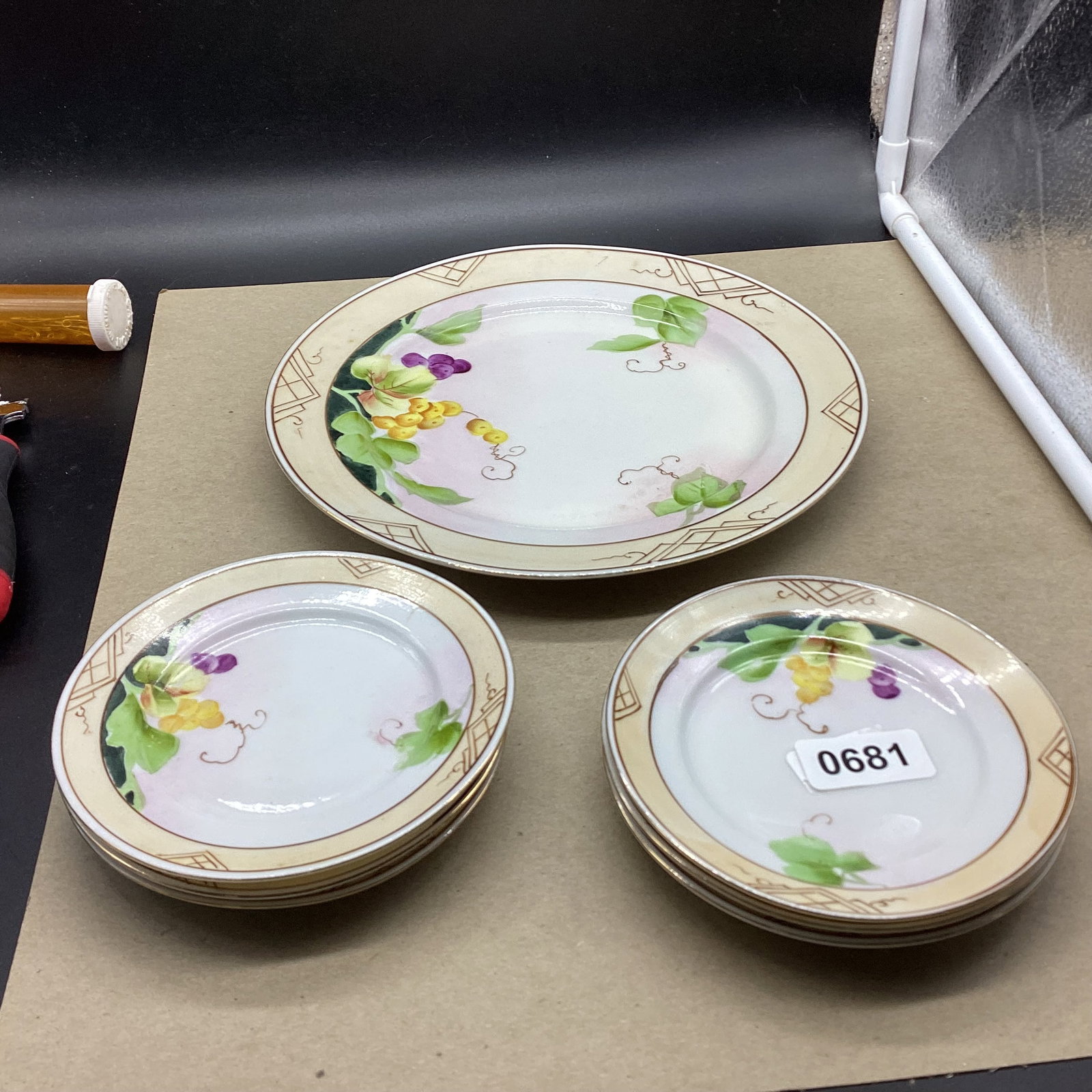 7 PC. HAND PAINTED JAPAN CAKE SET (1 of 2)