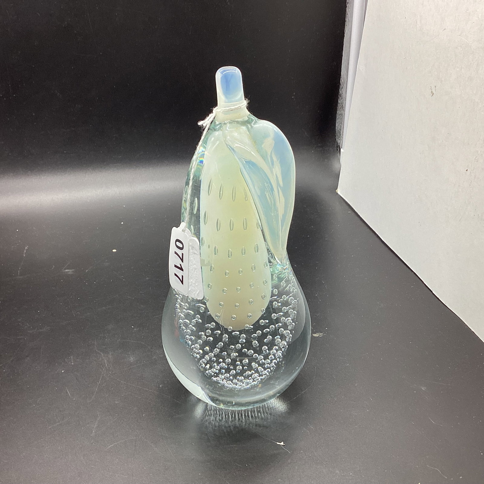 MURIANO PEAR OPALESCENT WHITE IN CONTROLED BUBBLES PAPER WEIGHT: 8 1/2" TALL GOOD SHAPE