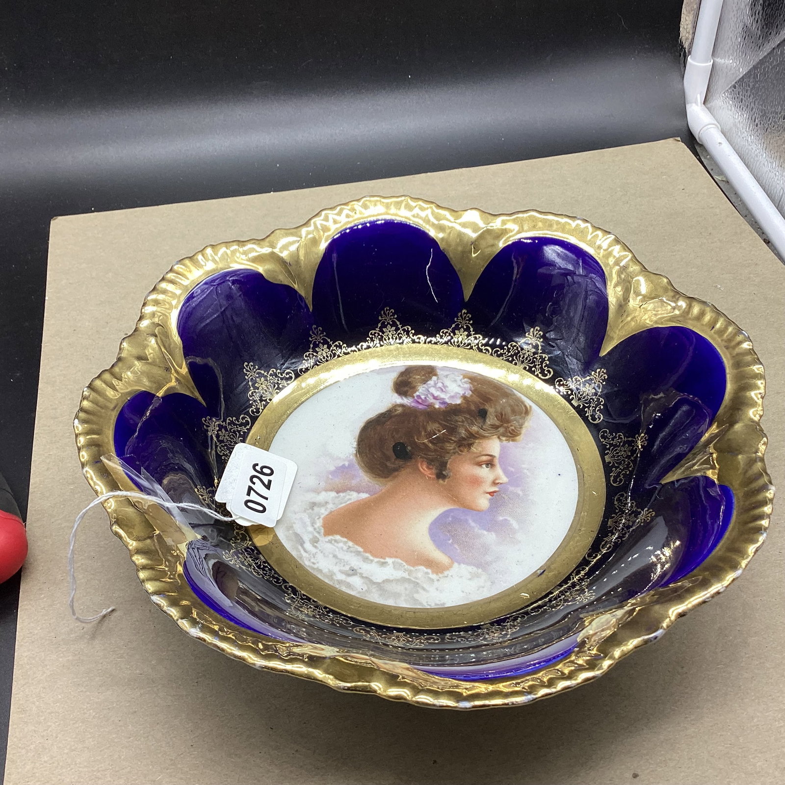 HAND PAINTED PORTAIT PORCELIAN BOWL: 2 3/4 X 10 GOOD SHAPE