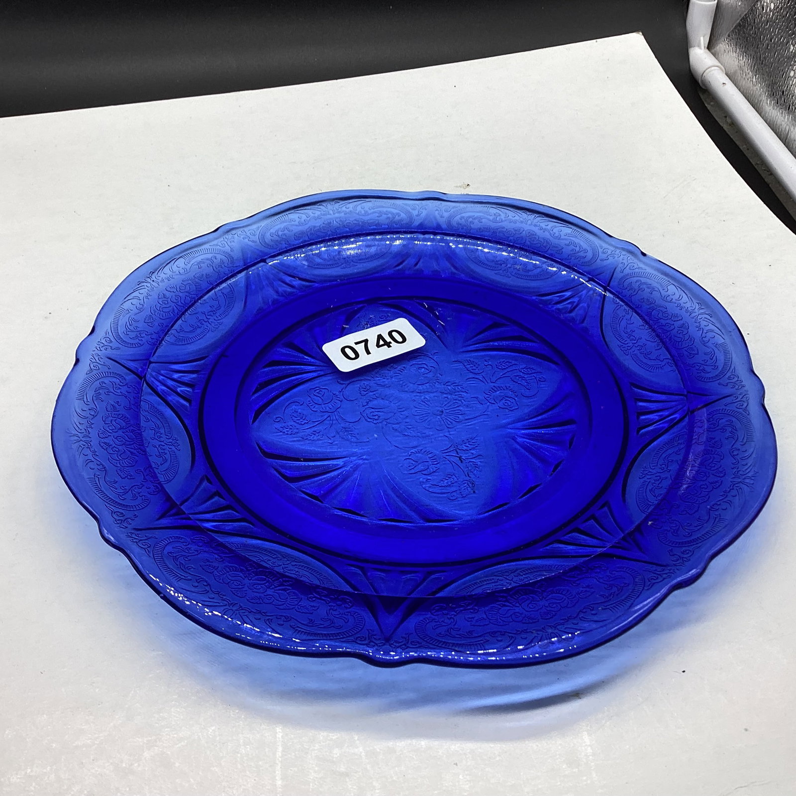DEPRESSION BLUE ROYAL LACE DINNER PLATE: 10" W GOOD SHAPE