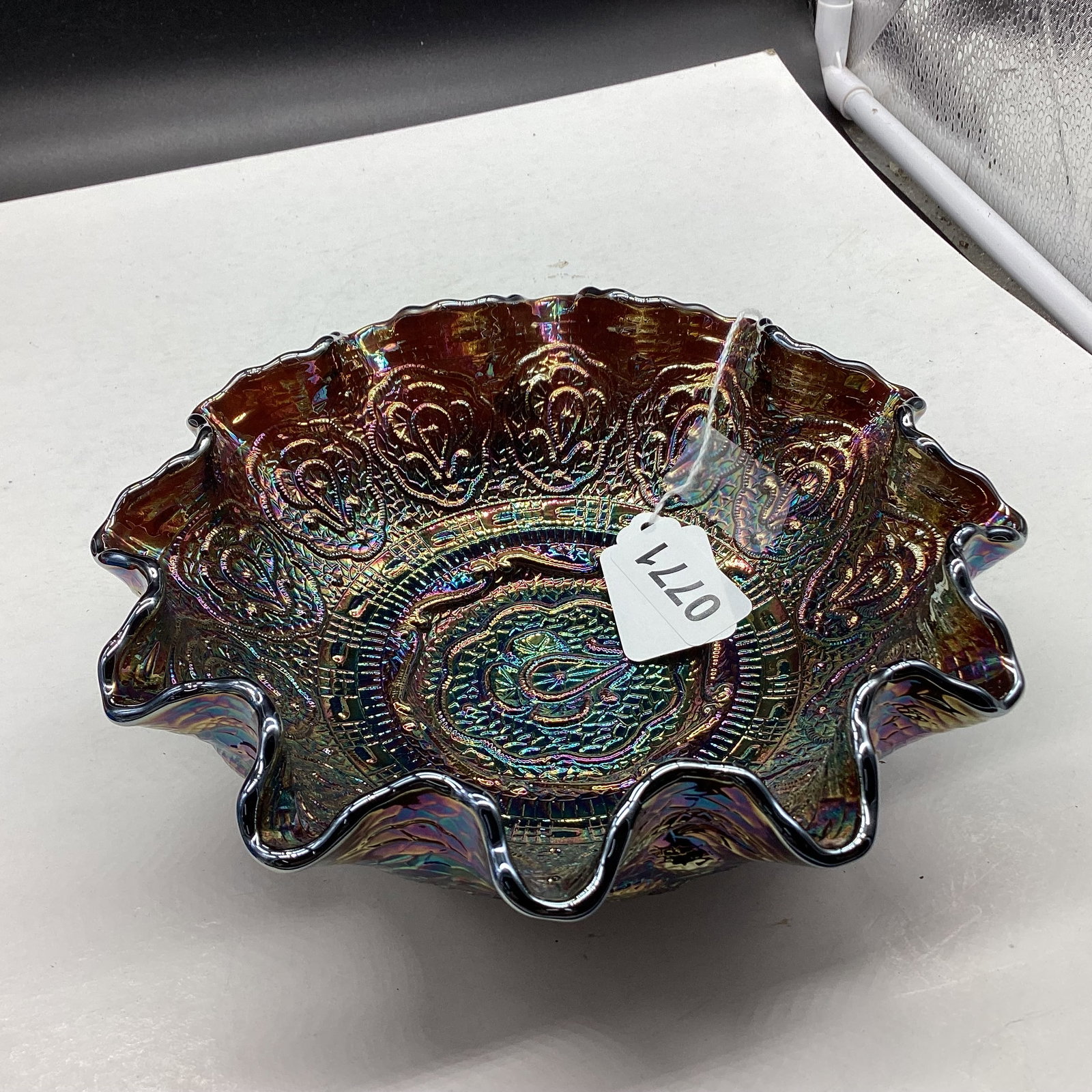 FENTON PERSIAN MADALION CARNIVAL GLASS BOWL: GOOD SHAPE