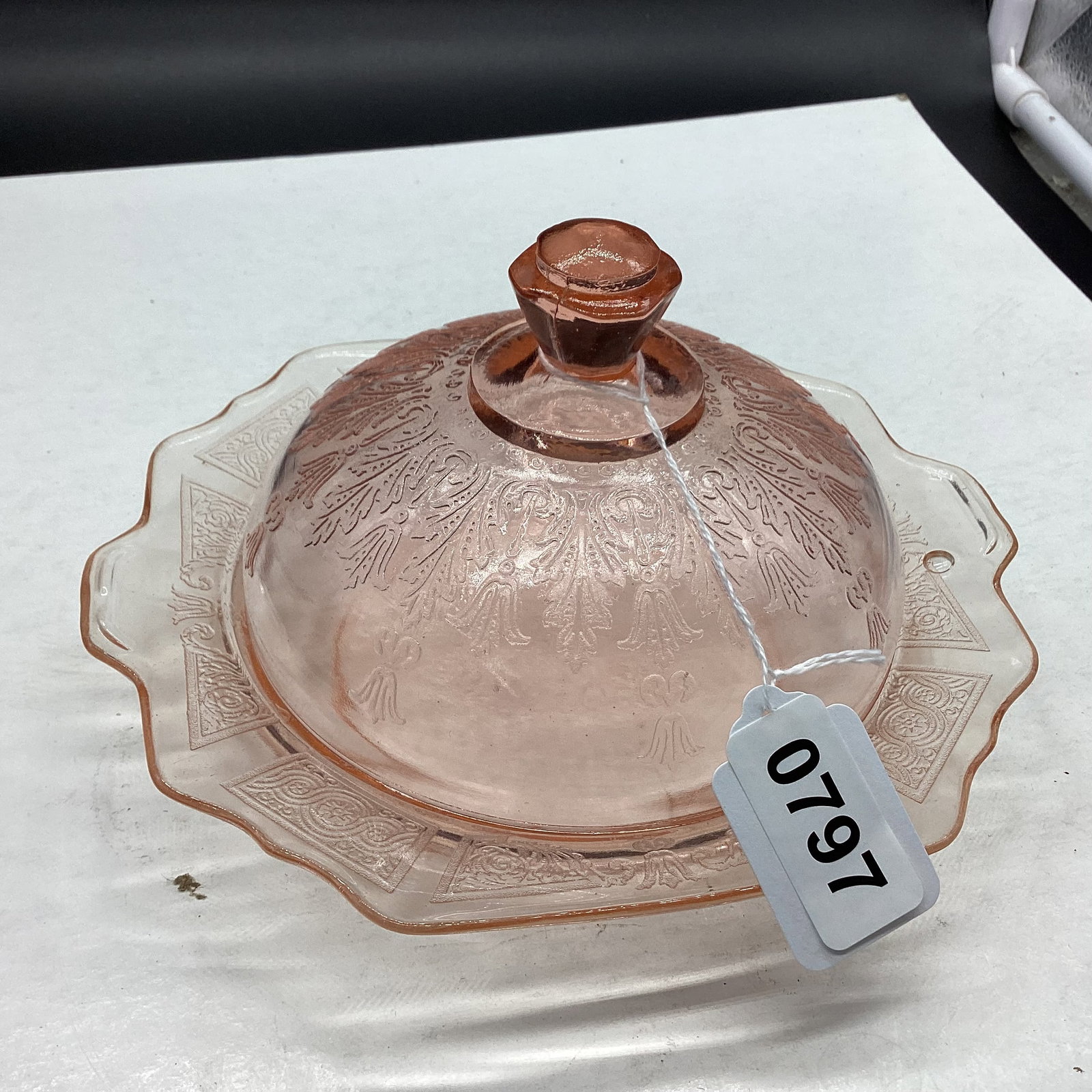 DEPRESSION PINIK PRINCESS BUTTER DISH & COVER: GOOD SHAPE