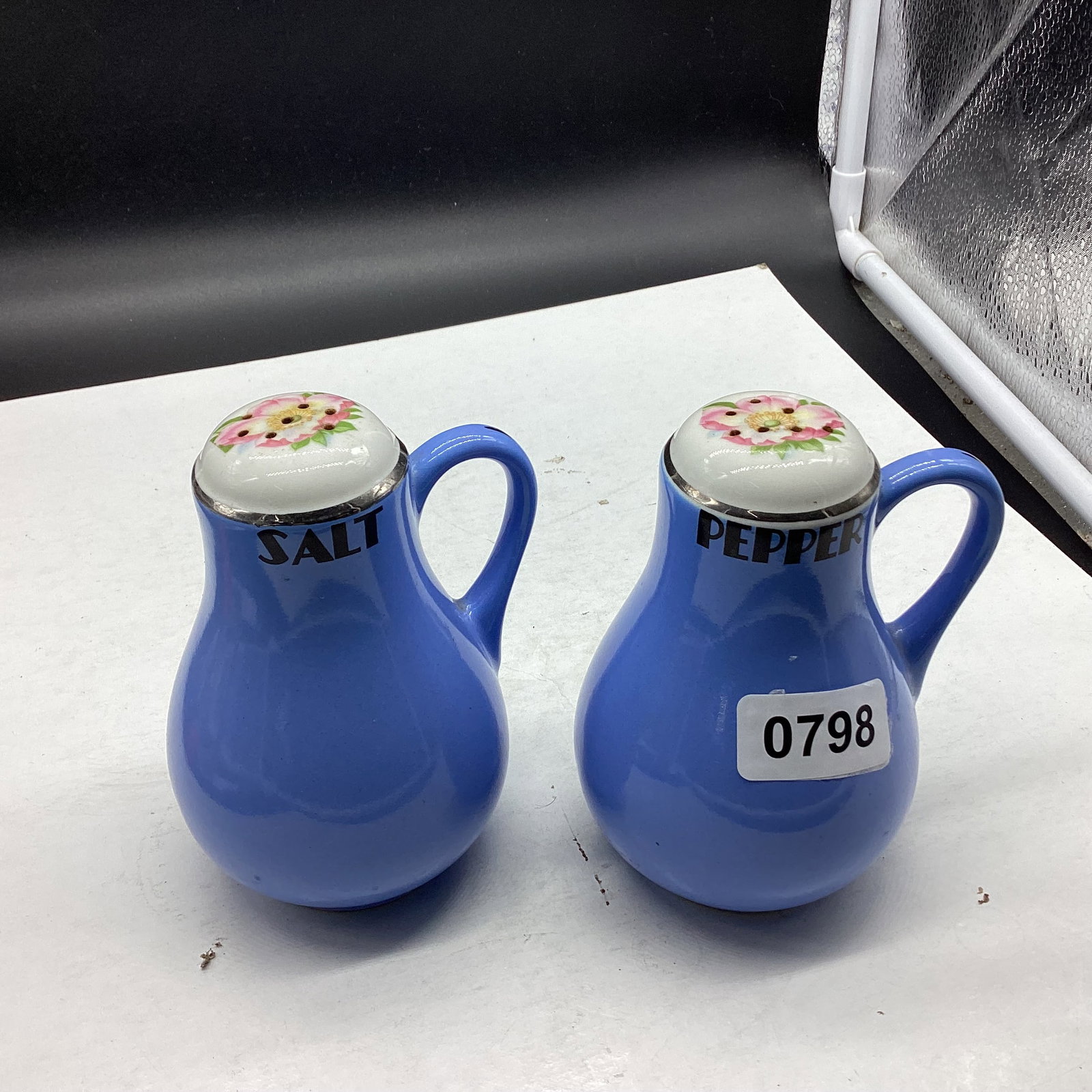 PAIR HALL ROSE PARDE HANDLED SALT & PEPPER SHAKERS: 5" TALL GOOD SHAPE