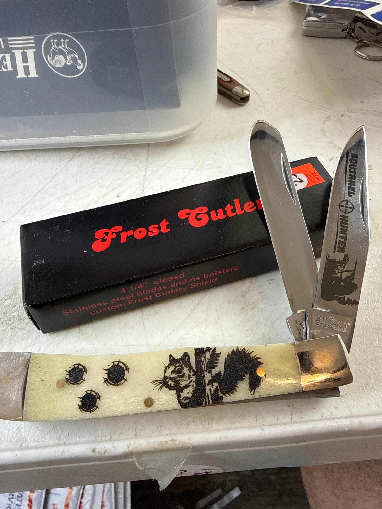 Frost cutlery wildlife hunting trapper squirrel (1 of 2)