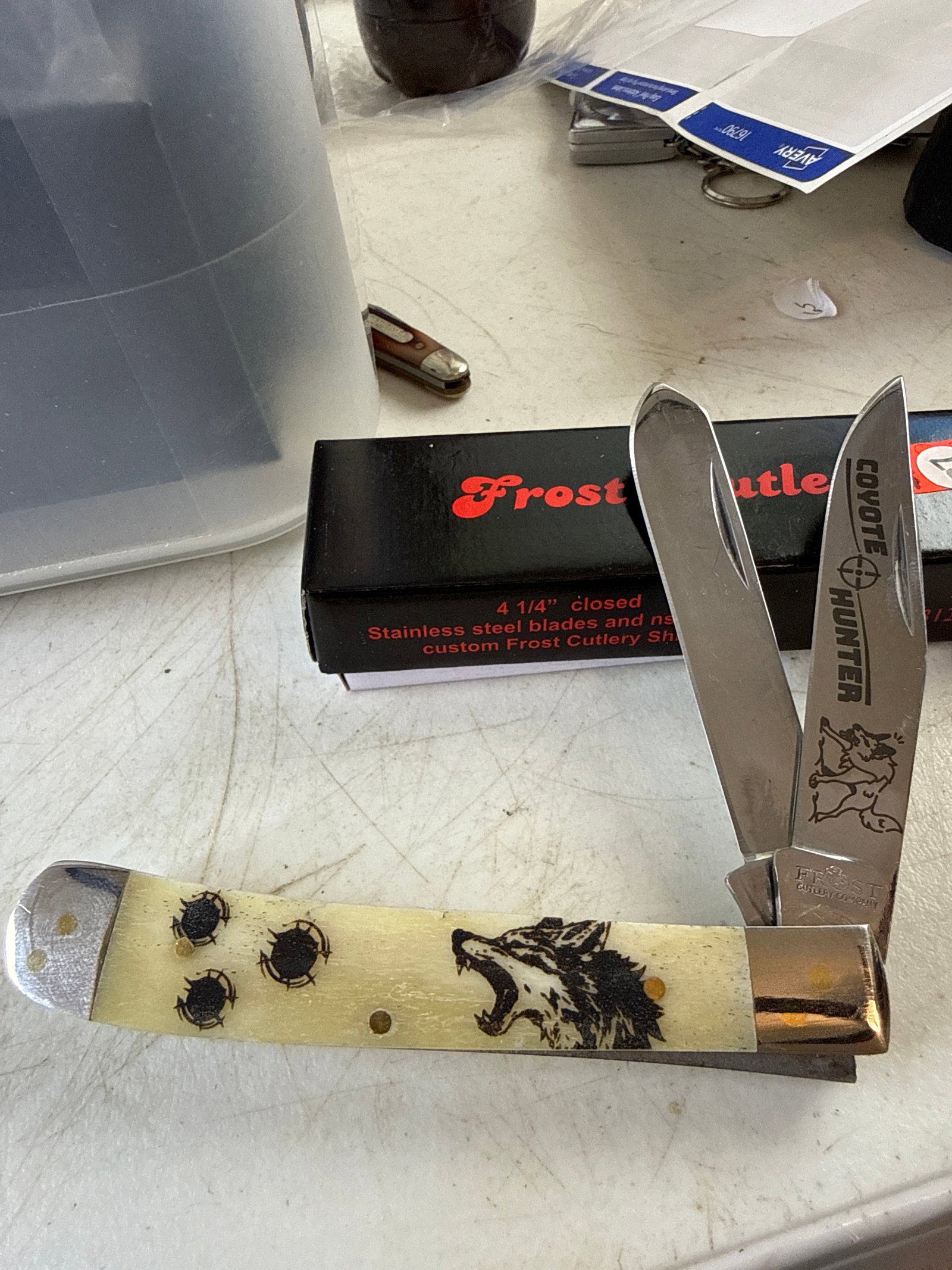 Frost cutlery wildlife hunting trapper coyote (1 of 2)
