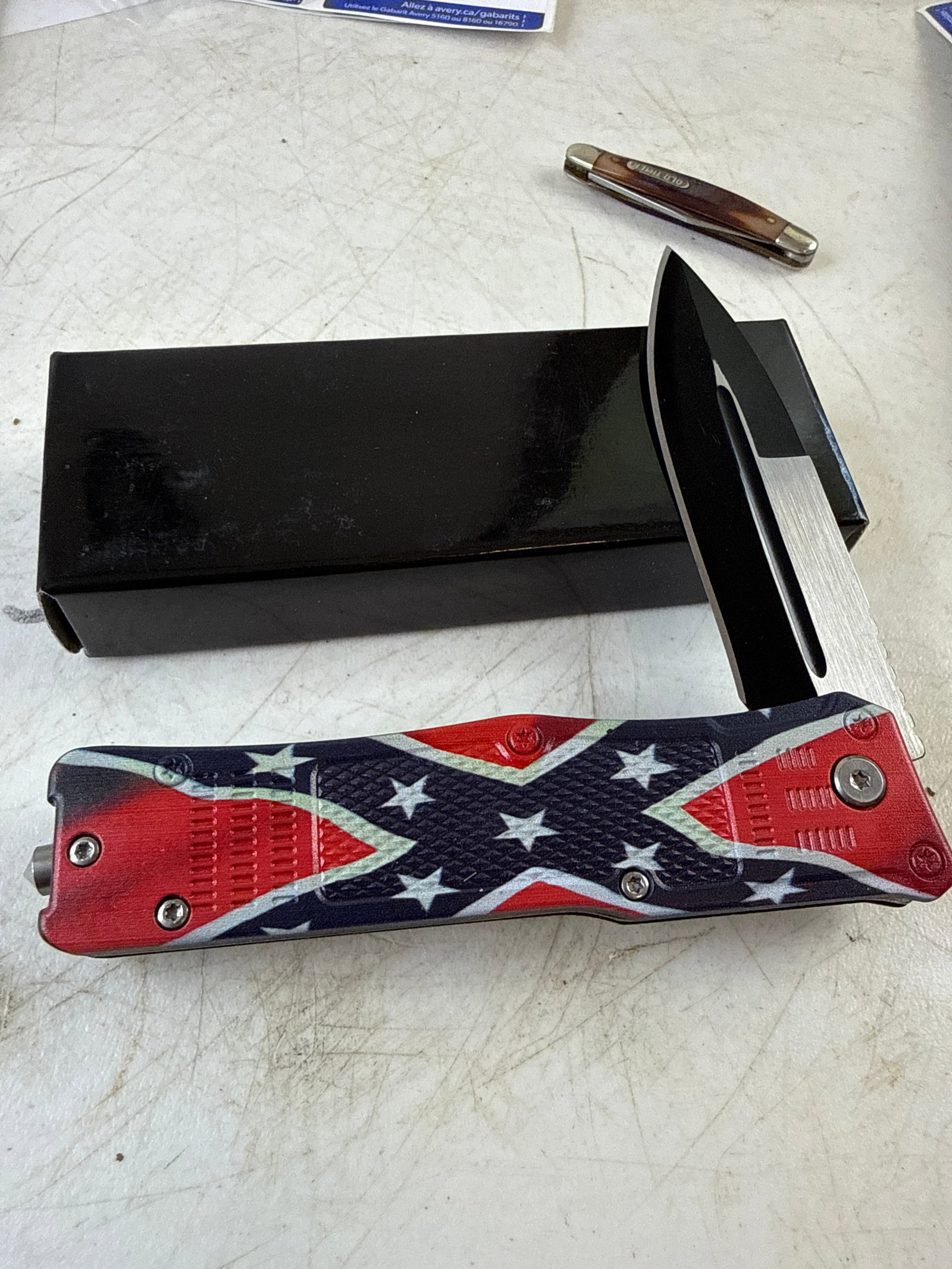 Confederate flag pocket flipper: New in box