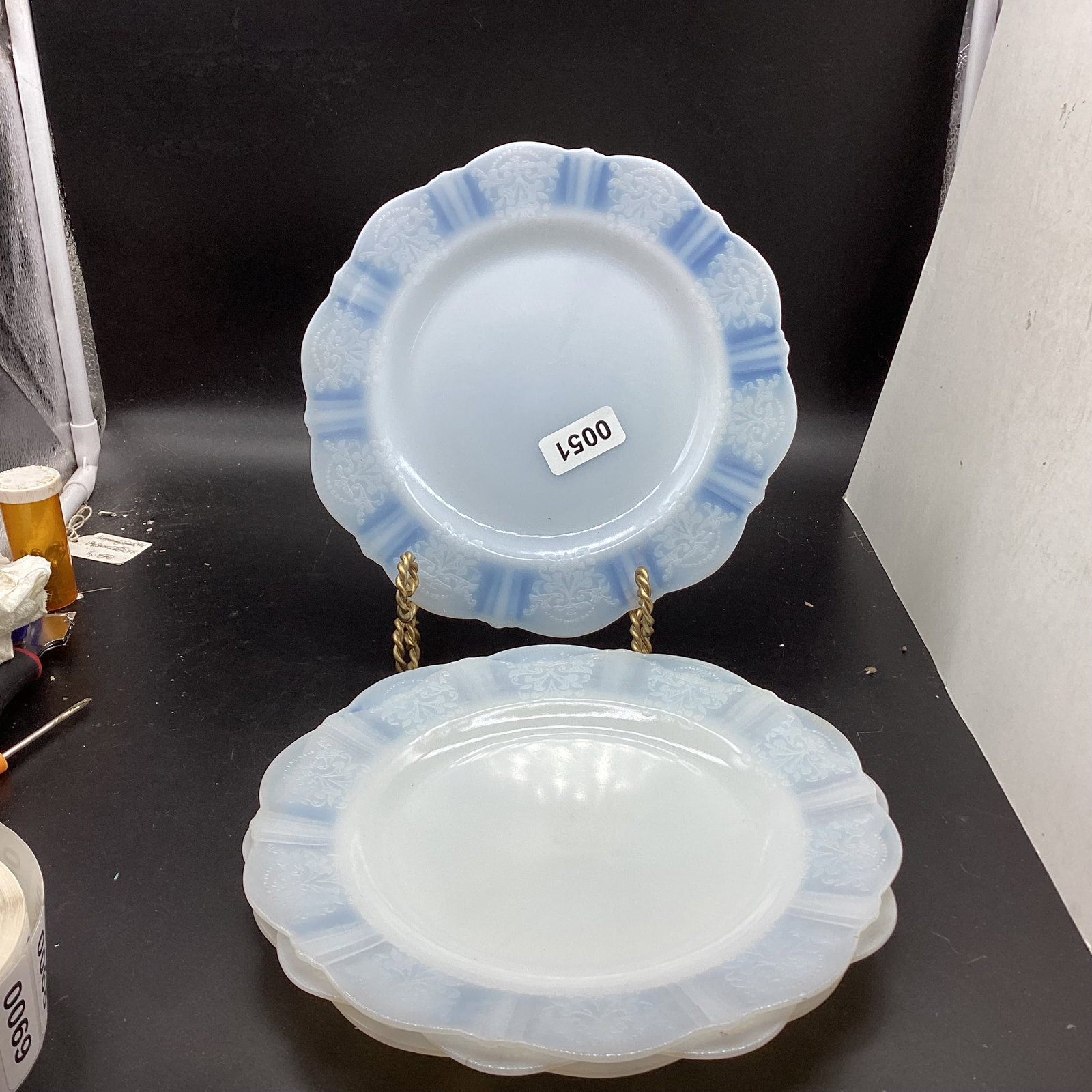 4 DEPRESSION AMERICAN SWEETHEART MONAX PLATES: 9" WIDE GOOD SHAPE