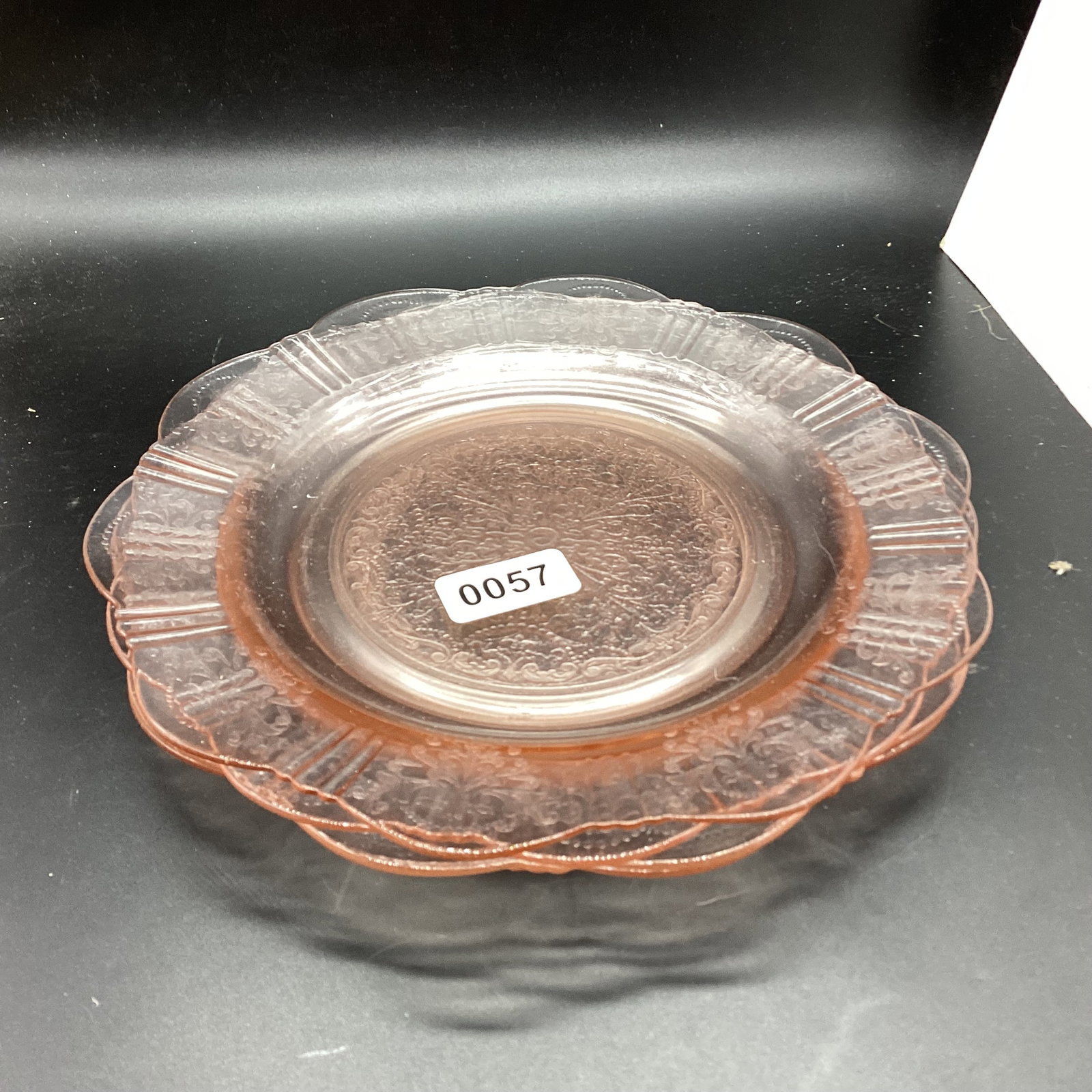 4 DEPRESSION AMERICAN SWEETHEART DINNER PLATES: 9 3/4" WIDE GOOD SHAPE