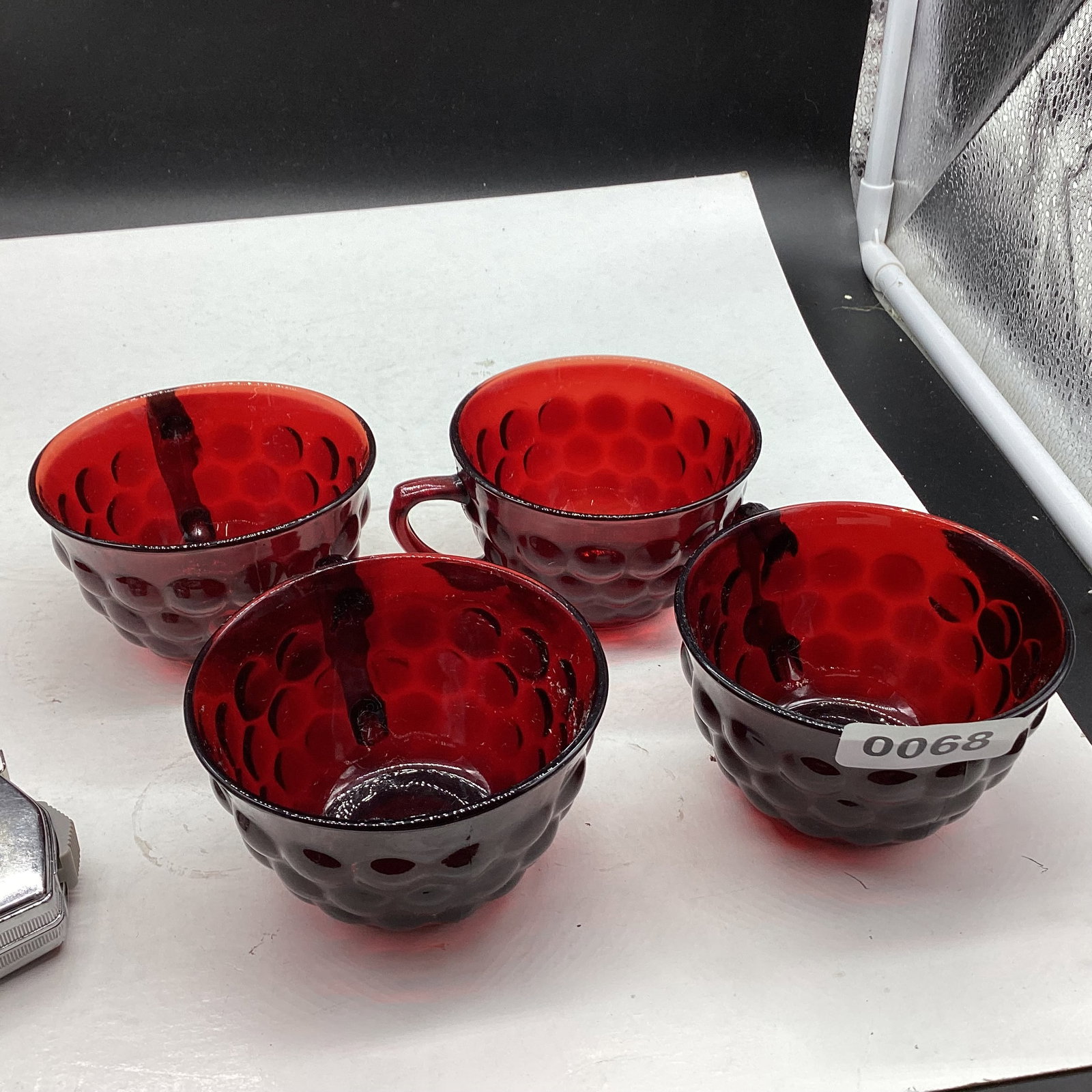 4 DEPRESSION RED BUBBLE CUPS (1 of 1)