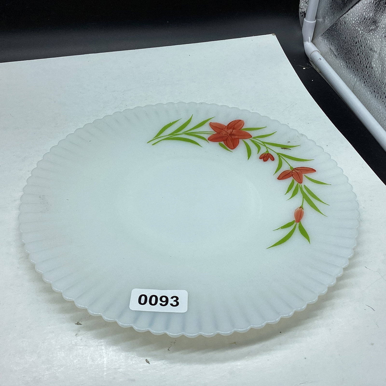 DEPRESSION HAND PAINTED FLORETTE PATTERN PETALWARE SERVER: 11" WIDE GOOD SHAPE