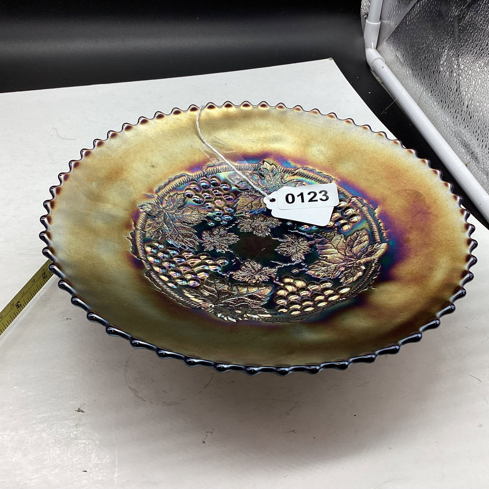 VINTAGE NORTHWOOD GRAPE & CABLE AMETHYST BOWL