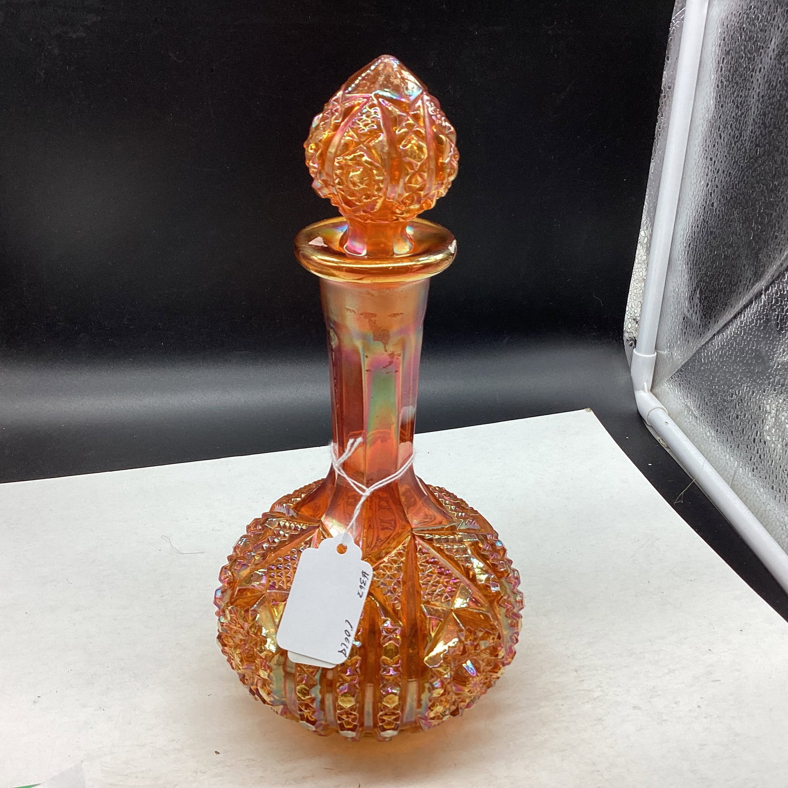 VINTAGE IMPERIAL GLASS OCTAGON PATTERN DECANTER (1 of 2)