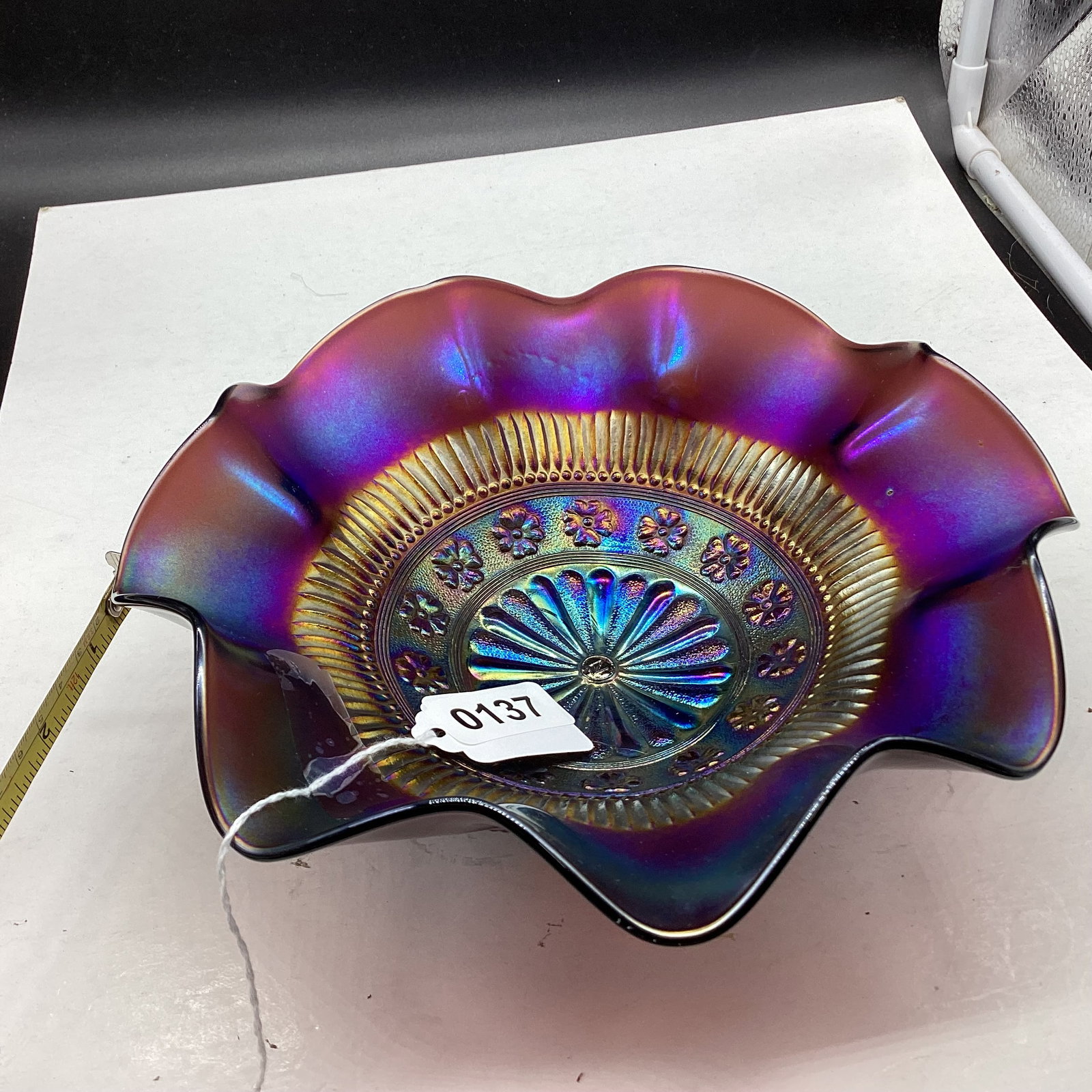 VINTAGE NORTHWOOD CARNIVAL BOWL ROSETTE PATTERN (1 of 3)
