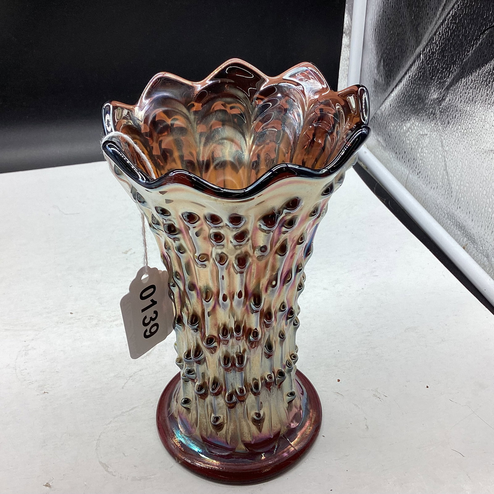 VINTAGE FENTON APIRL SHOWERS PATTERN VASE: 7 1/4 TALL X 4" WIDE GOOD SHAPE