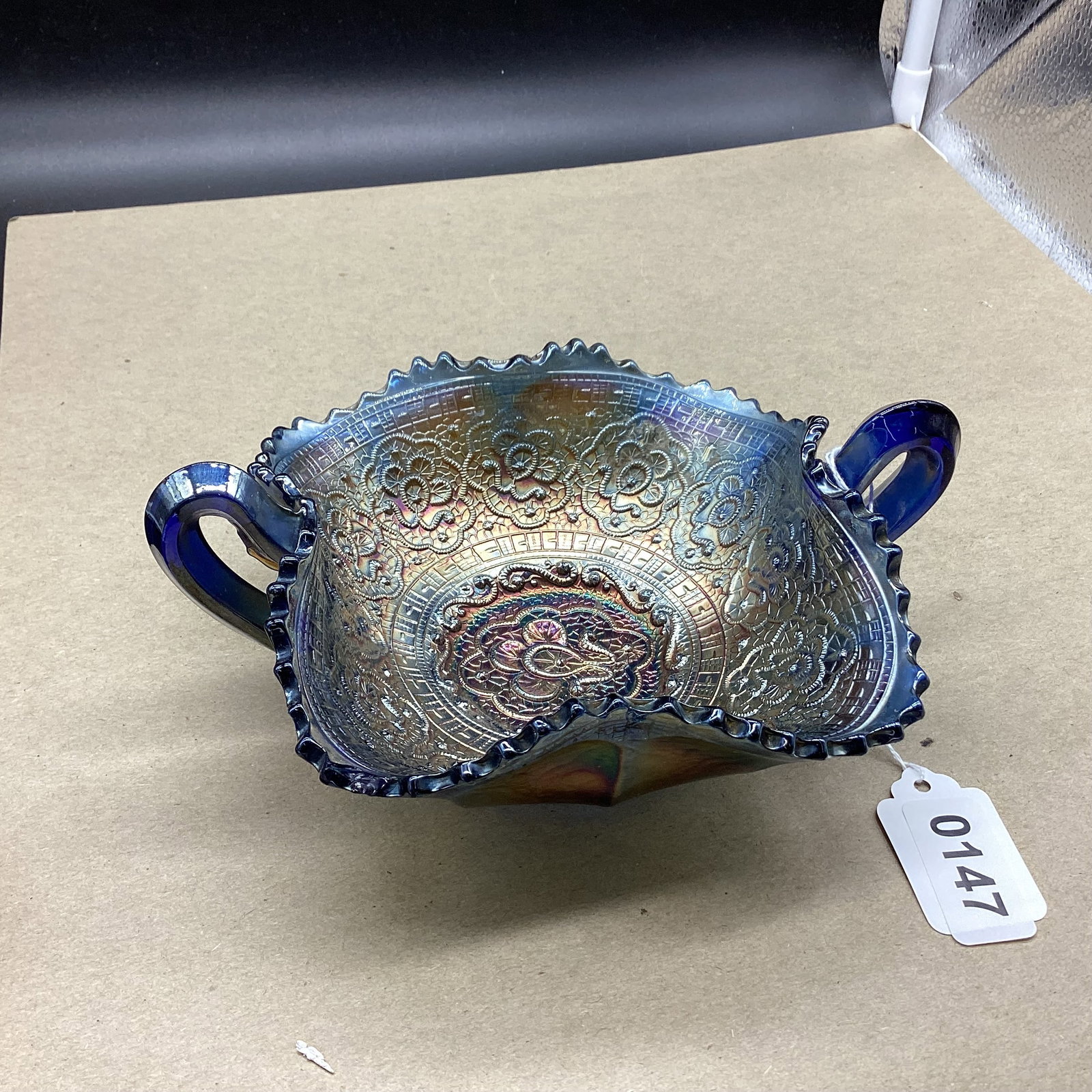 VINTAGE FENTON PERSIAN MEDALLION 2 HANDLED BOWL