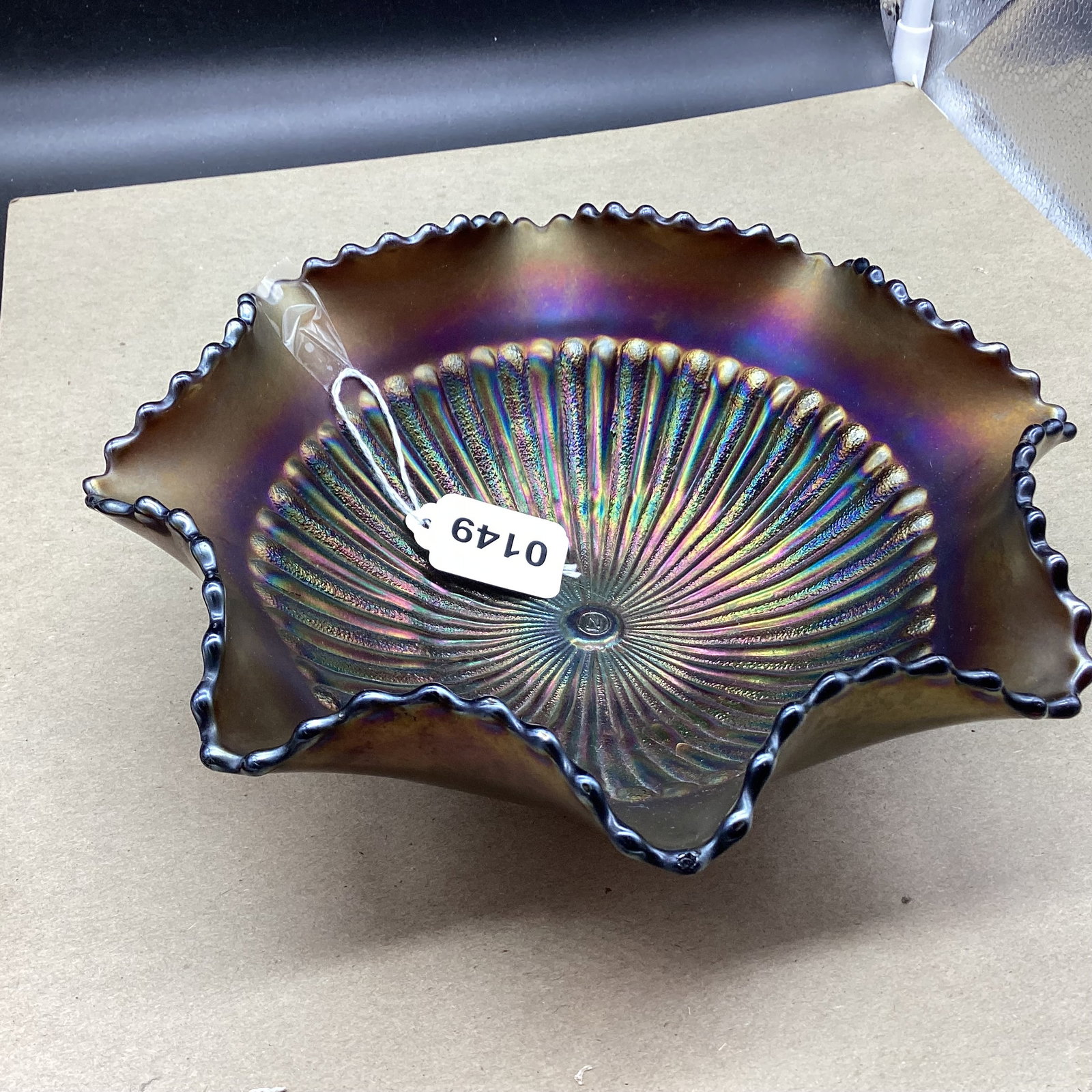 VINTAGE NORTHWOOD CARNIVAL GLASS BOWL STIPPLED RAY PATTERN: 3 X 9 1/4 GOOD SHAPE