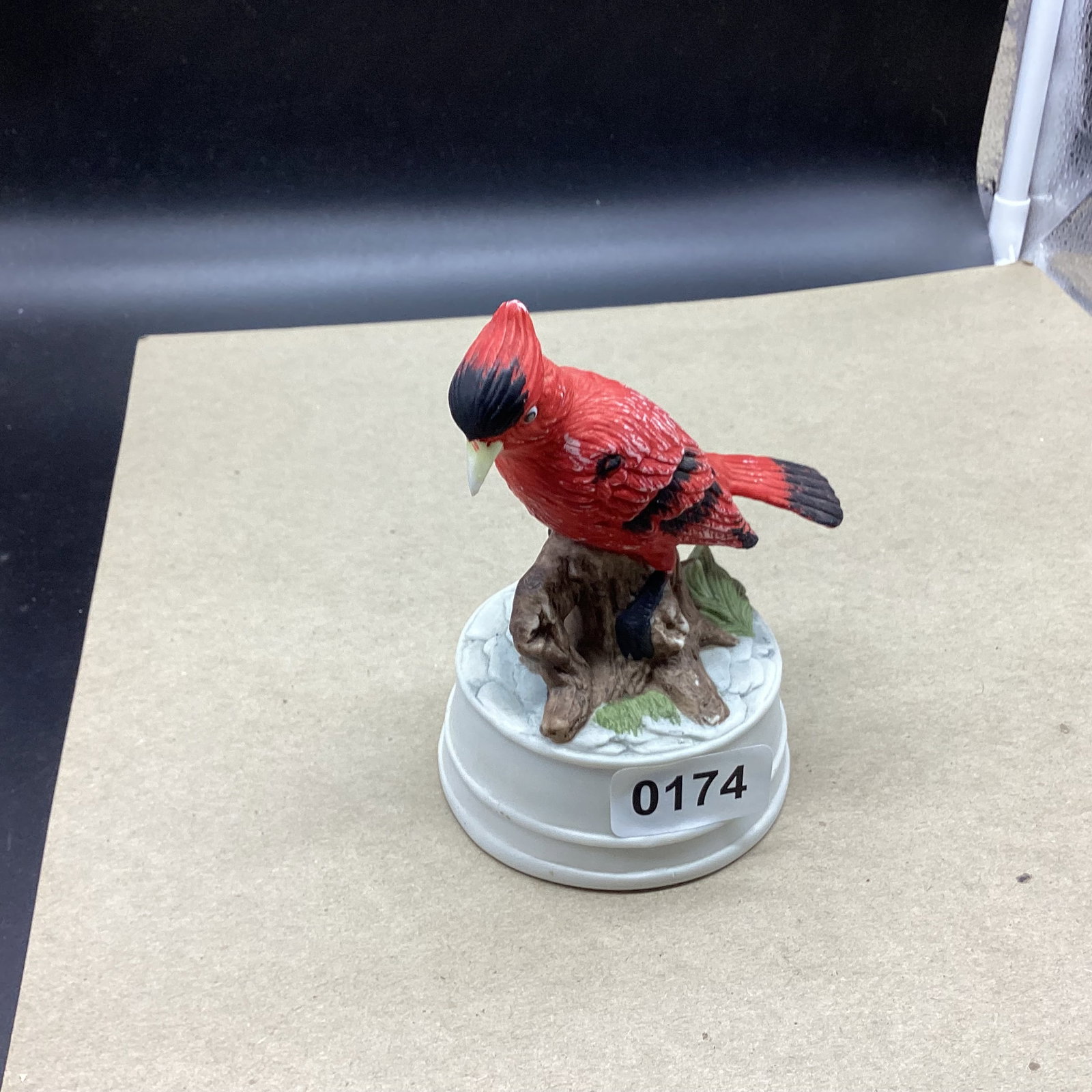 BISQUE RED BIRD FIGURINE W/MUSIC BOX: 5 1/4" TALL GOOD SHAPE