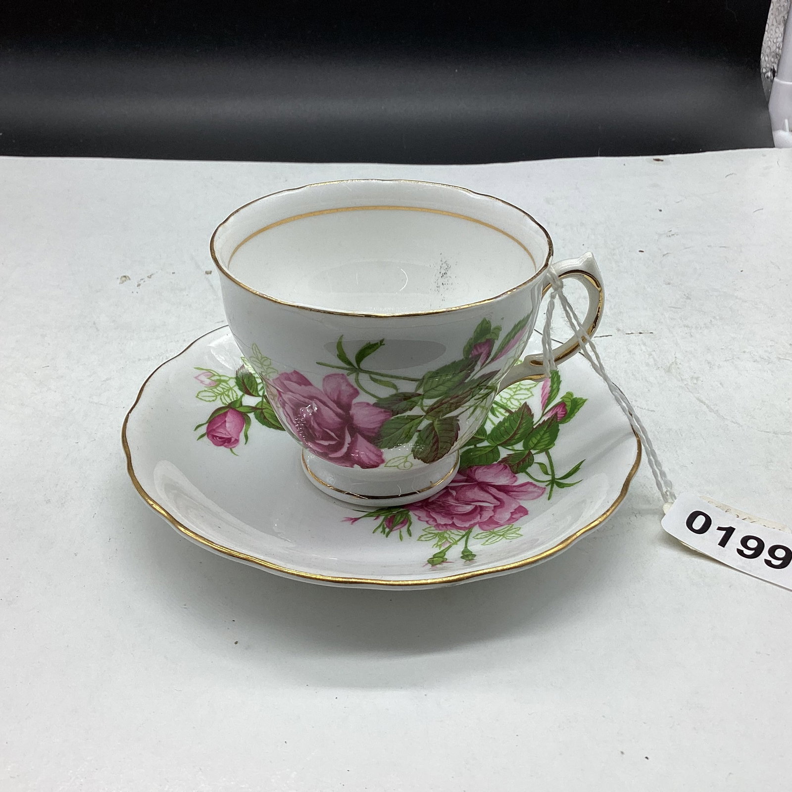 PORCELIAN CUP & SAUCER BY ROYAL VALE ENGLAND: GOOD SHAPE