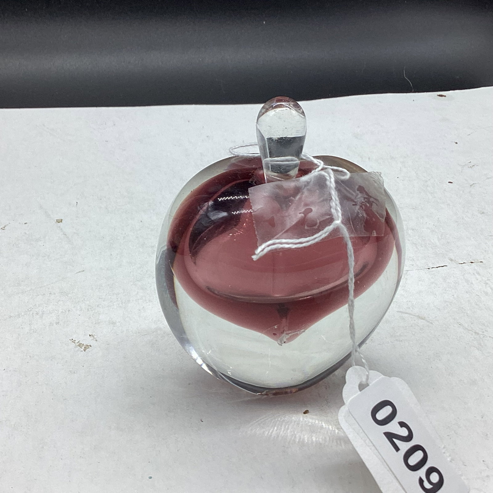 VINTAGE HAND BLOWN HEART SHAPE PERFUNE BOTTLE: 3 1/2 X 2 3/4" W GOOD SHAPE