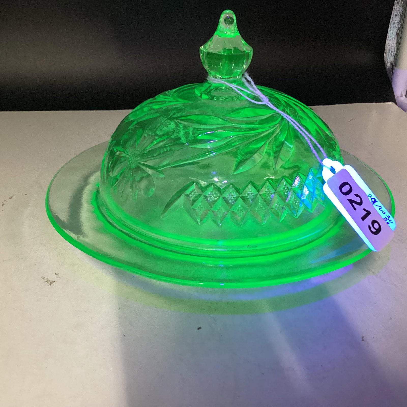DEPRESSION URANIUM GLASS FLORAL & DIAMOND BUTTER DISH: 4 1/2 X 7 GOOD SHAPE