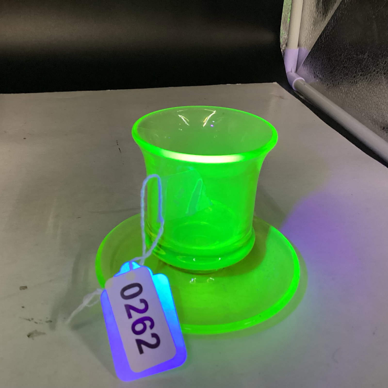 URANIUM GLASS CIGARETTE HOLDER: 3 X 4 GOOD SHAPE