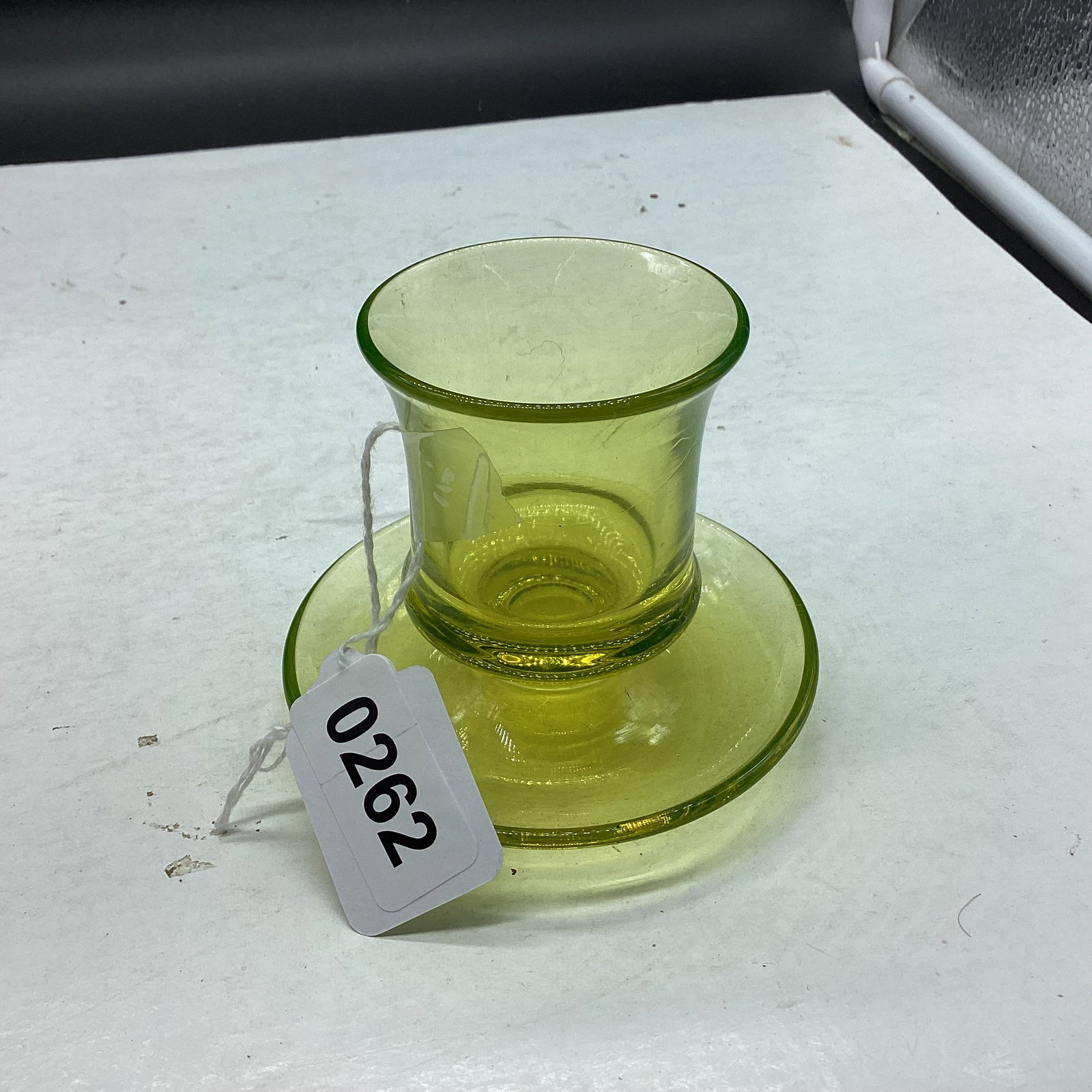 URANIUM GLASS CIGARETTE HOLDER - 2