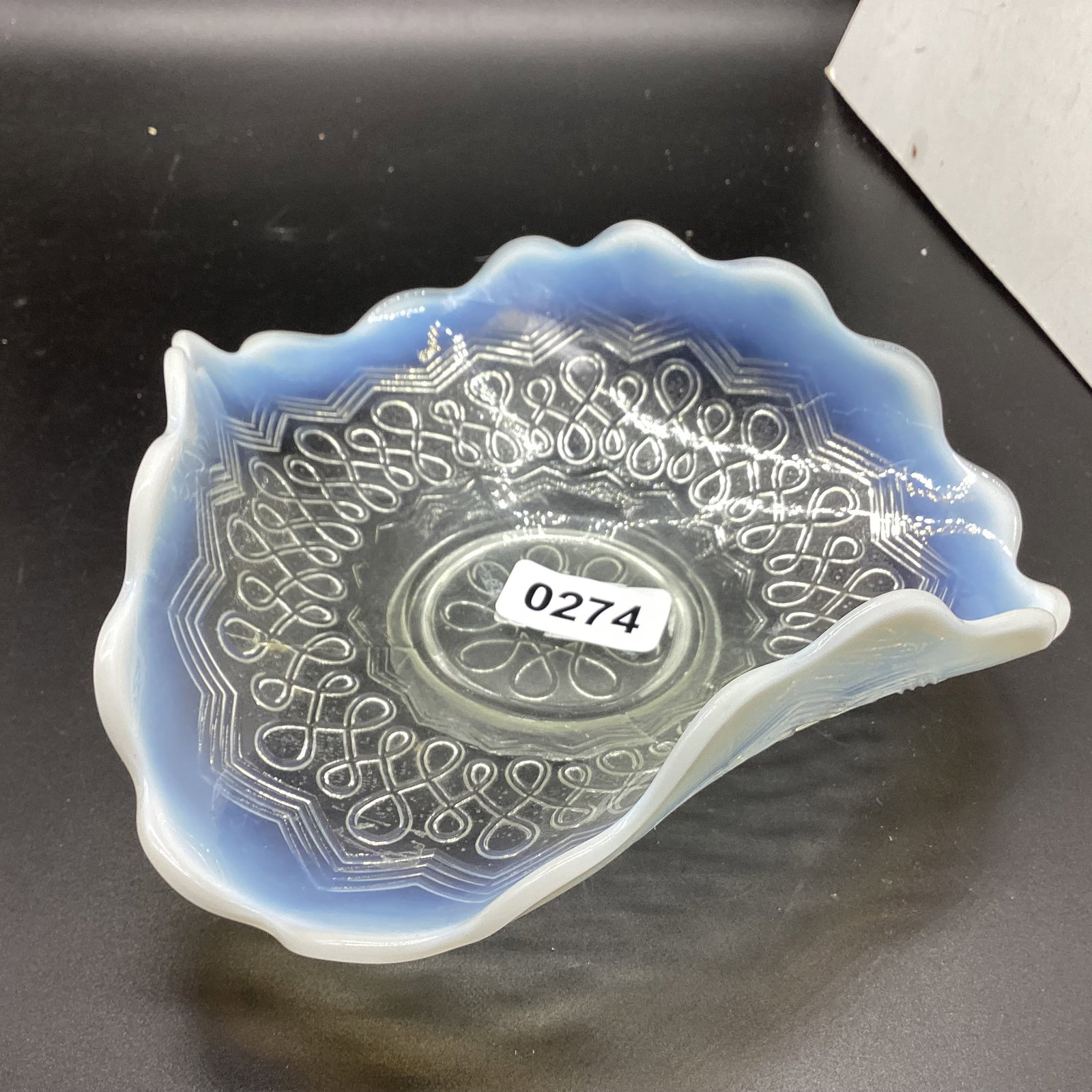 OPALESCENT JEFFERSON GLASS MANY LOOPS PATTERN: 2 1/2 X 8 GOOD SHAPE