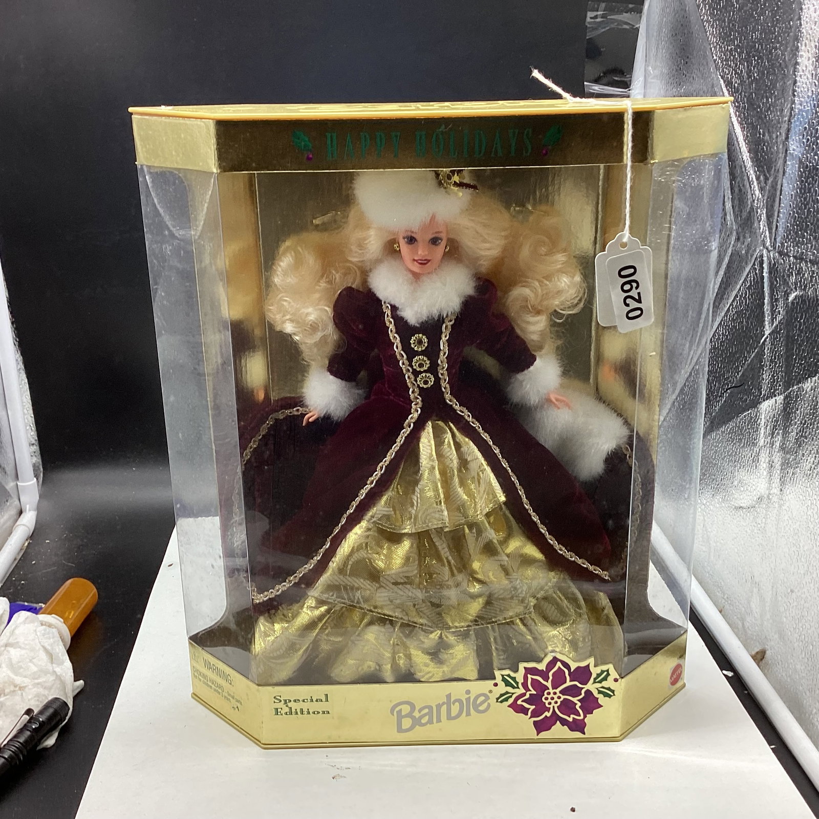HAPPY HOLIDAY BARBIE DOLL 1996: GOOD SHAPE