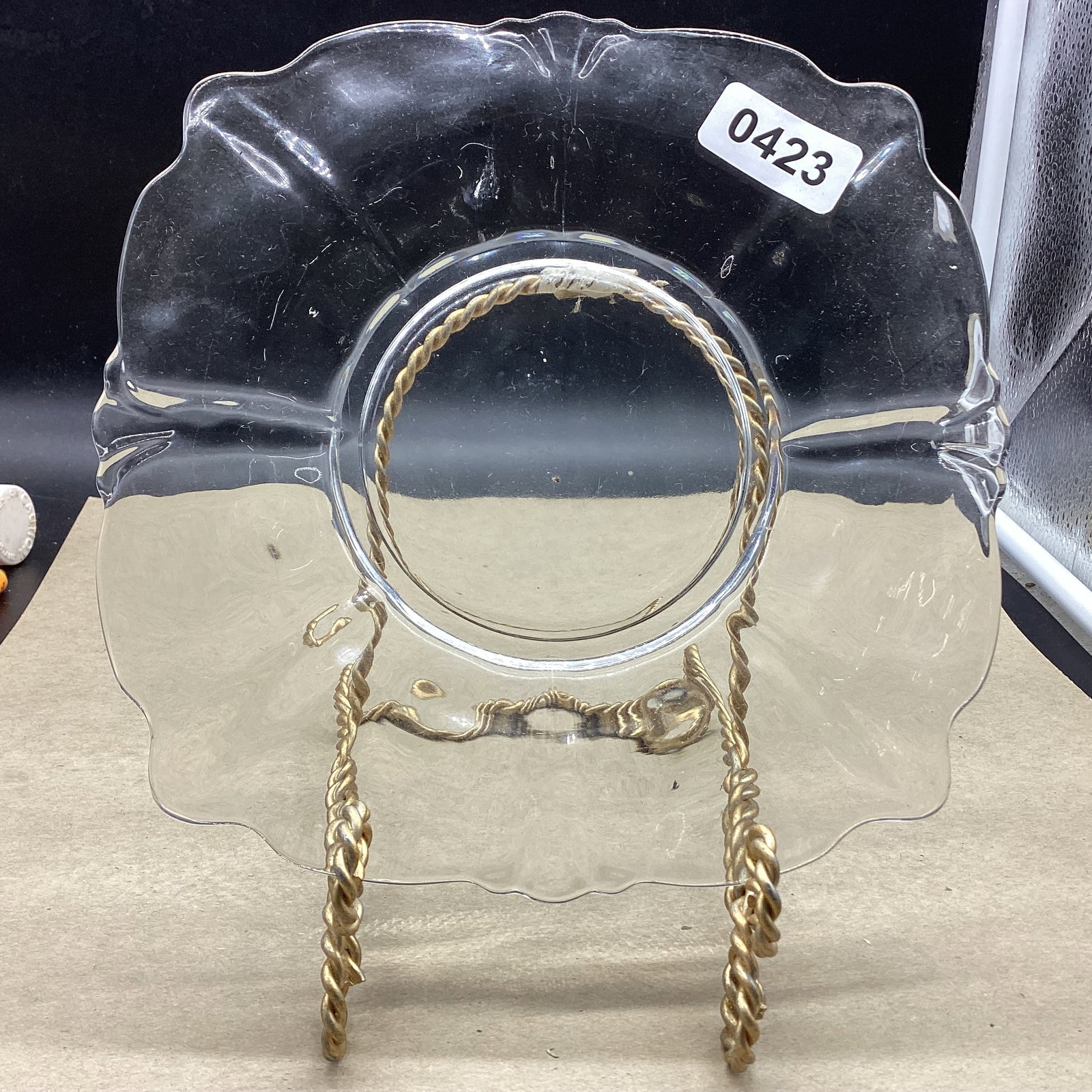 HEISEY IPSWICH PLATE: 8 1/2" WIDE GOOD SHAPE