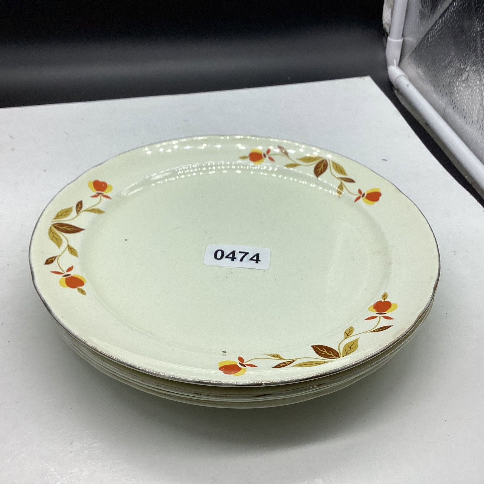 4 VINTAGE HALL JEWEL T DINNER PLATES: 9" WIDE GOOD SHAPE