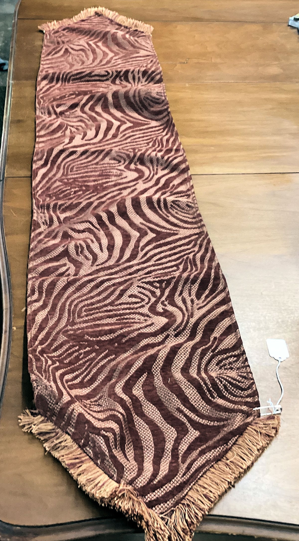 CLOTH TABLE RUNNER: 12X69 GOOD SHAPE