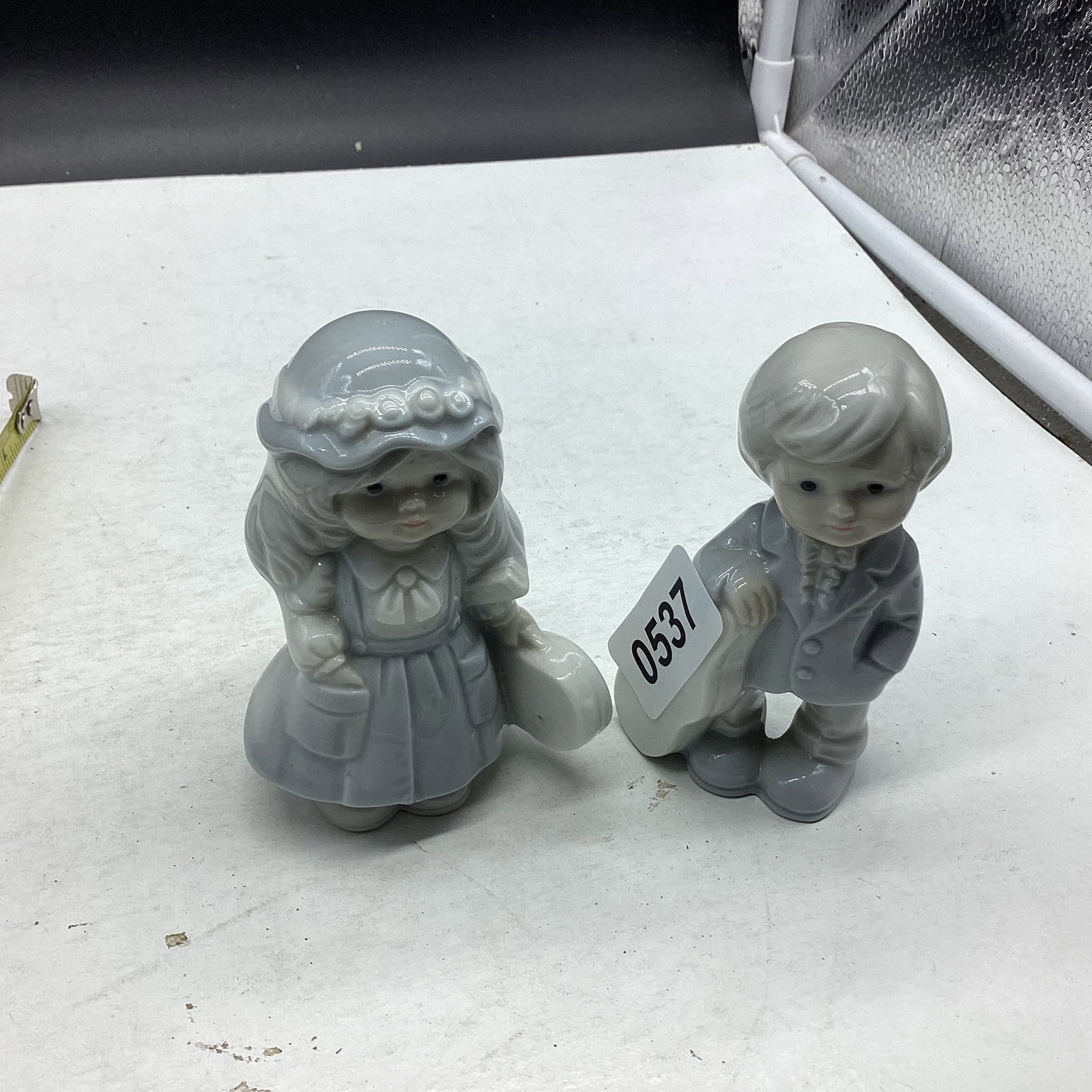2 PORCELIAN FIGURINES JAPAN: 3 3/4" TALL GOOD SHAPE