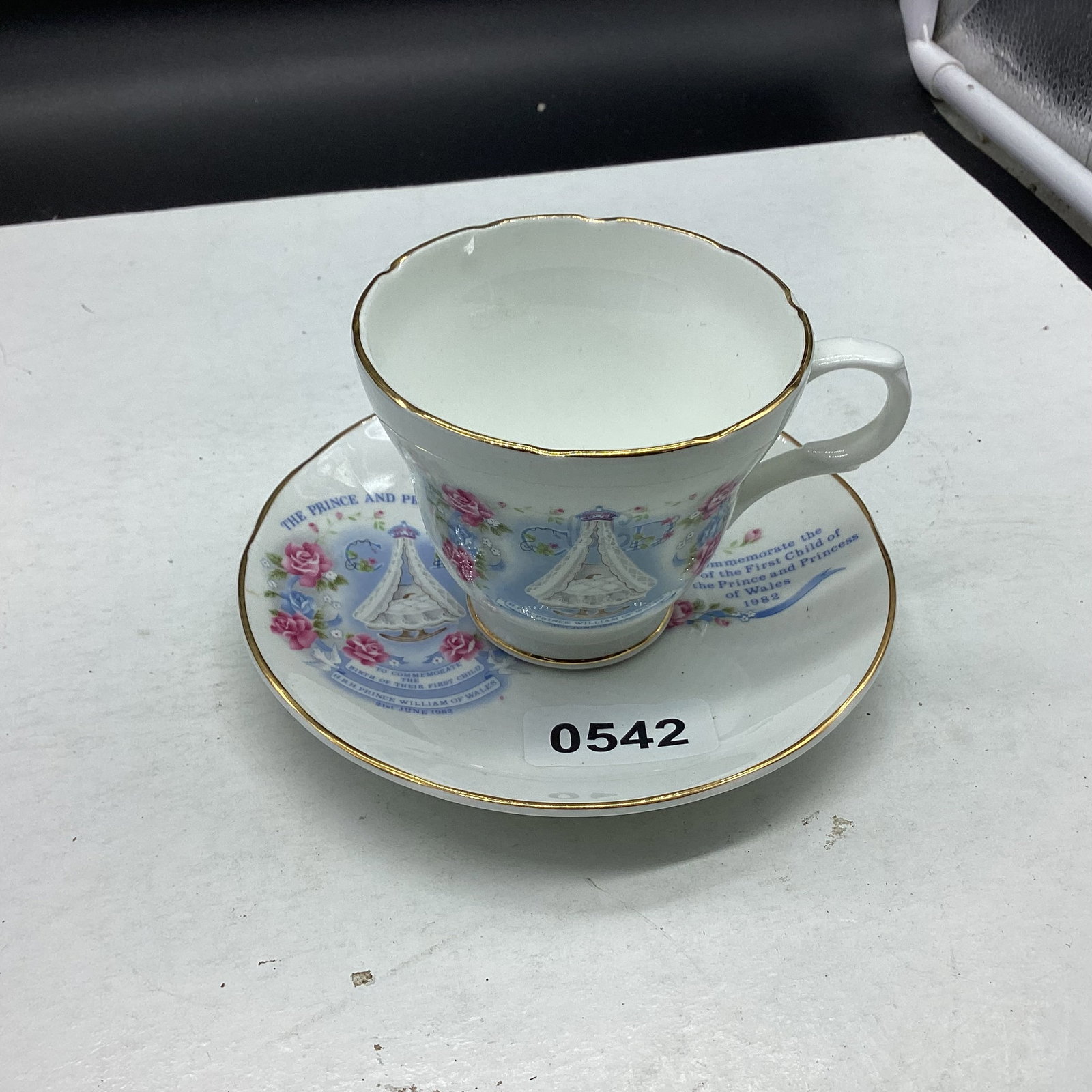 BONE CHINA CUP & SAUCER CROWN TRENT ENGLAND: GOOD SHAPE