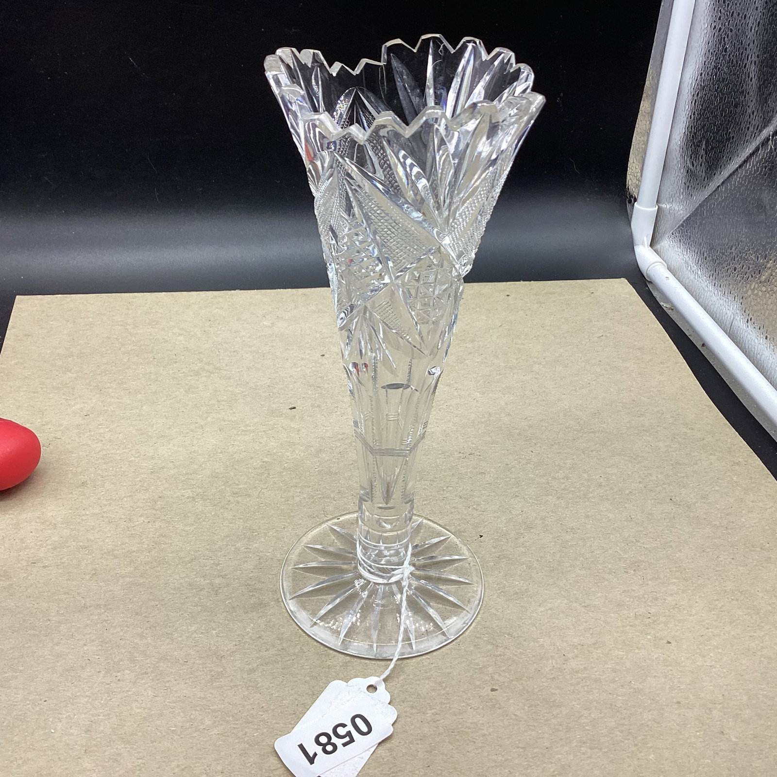 VINTAGE BRILLIANT CUT GLASS VASE: 8 1/4 TALL GOOD SHAPE