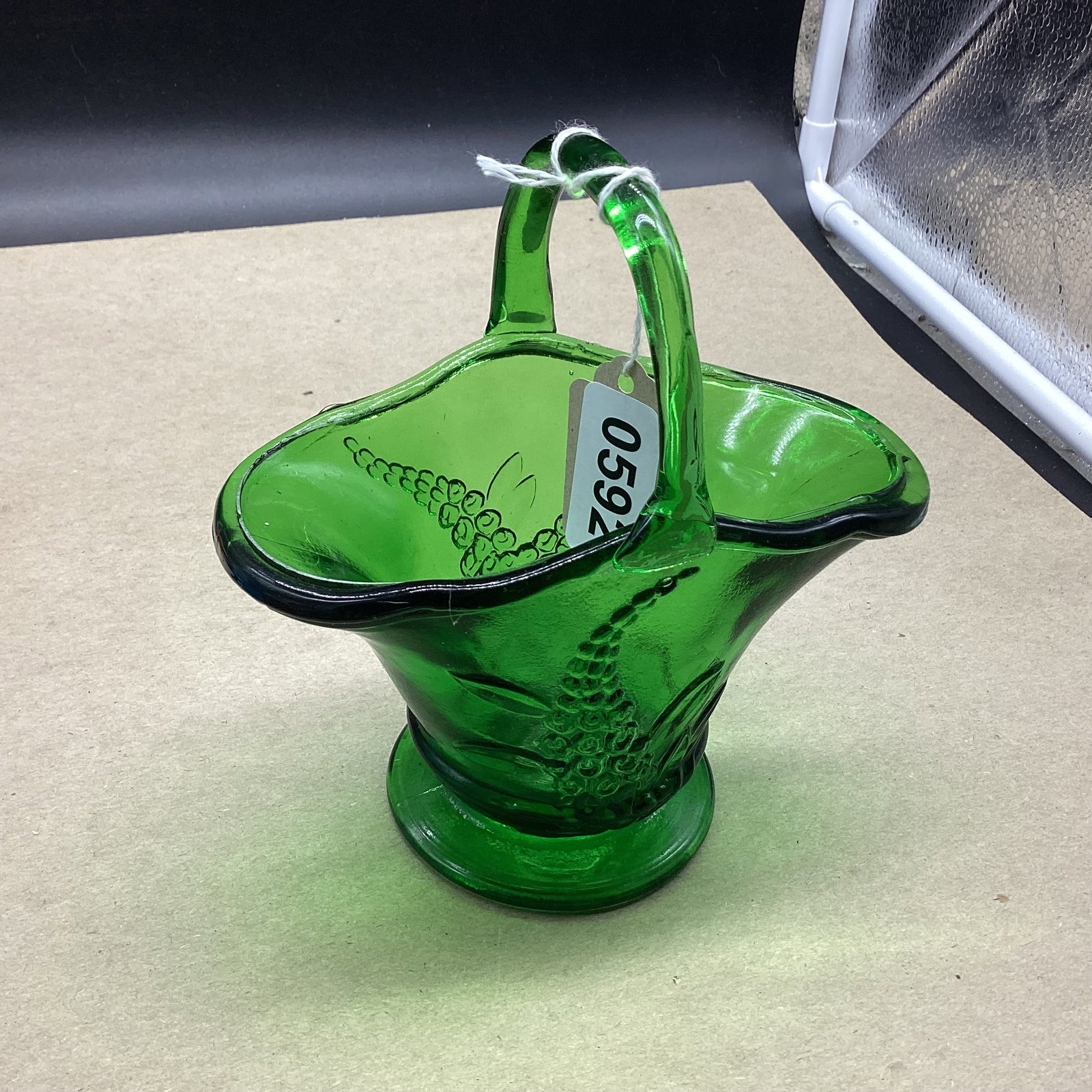 FOREST GREEN BASKET W/FLOWER DESIGN (1 of 1)