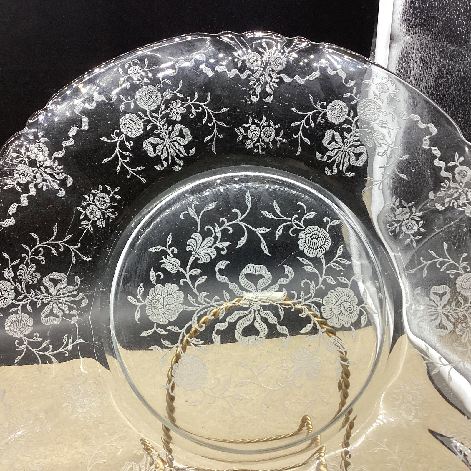 FOSTORIA ROMANCE PATTERN 2 HANDLED TRAY - 2