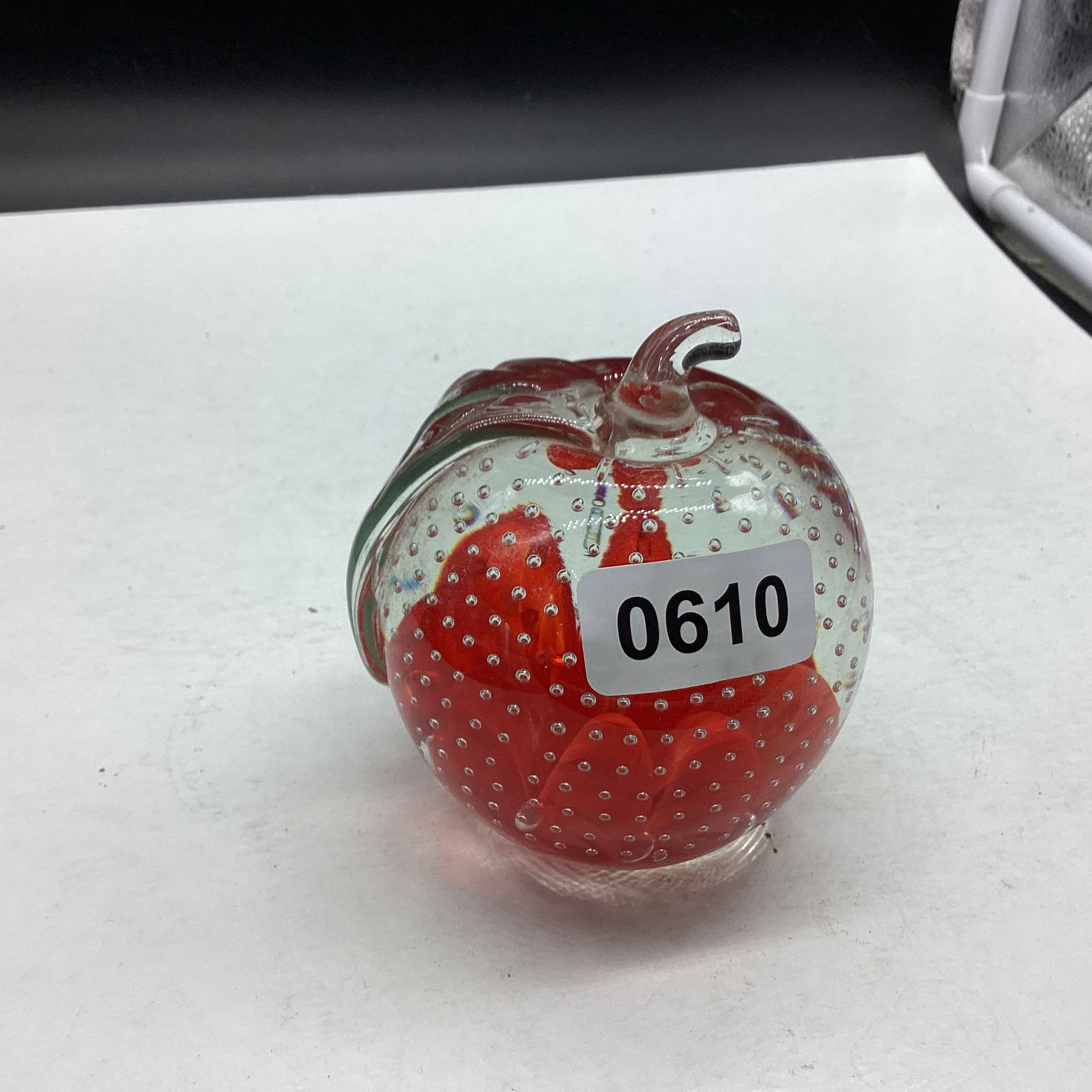 ART GLASS PAPERWEIGHT SIGNED JOE ST CLAIR: 4" TALL GOOD SHAPE