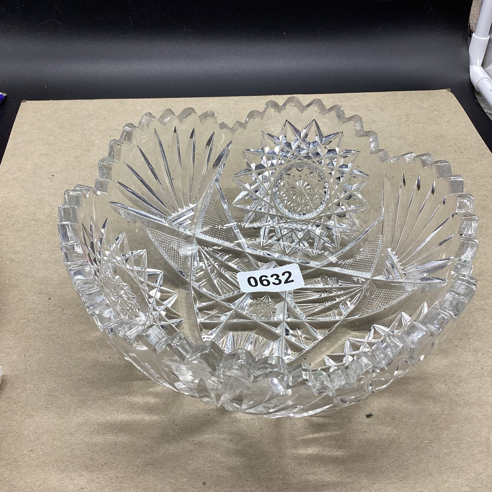 VINTAGE BRILLIANT CUT GLASS BOWL: 3 1/2" T X 8" W GOOD SHAPE