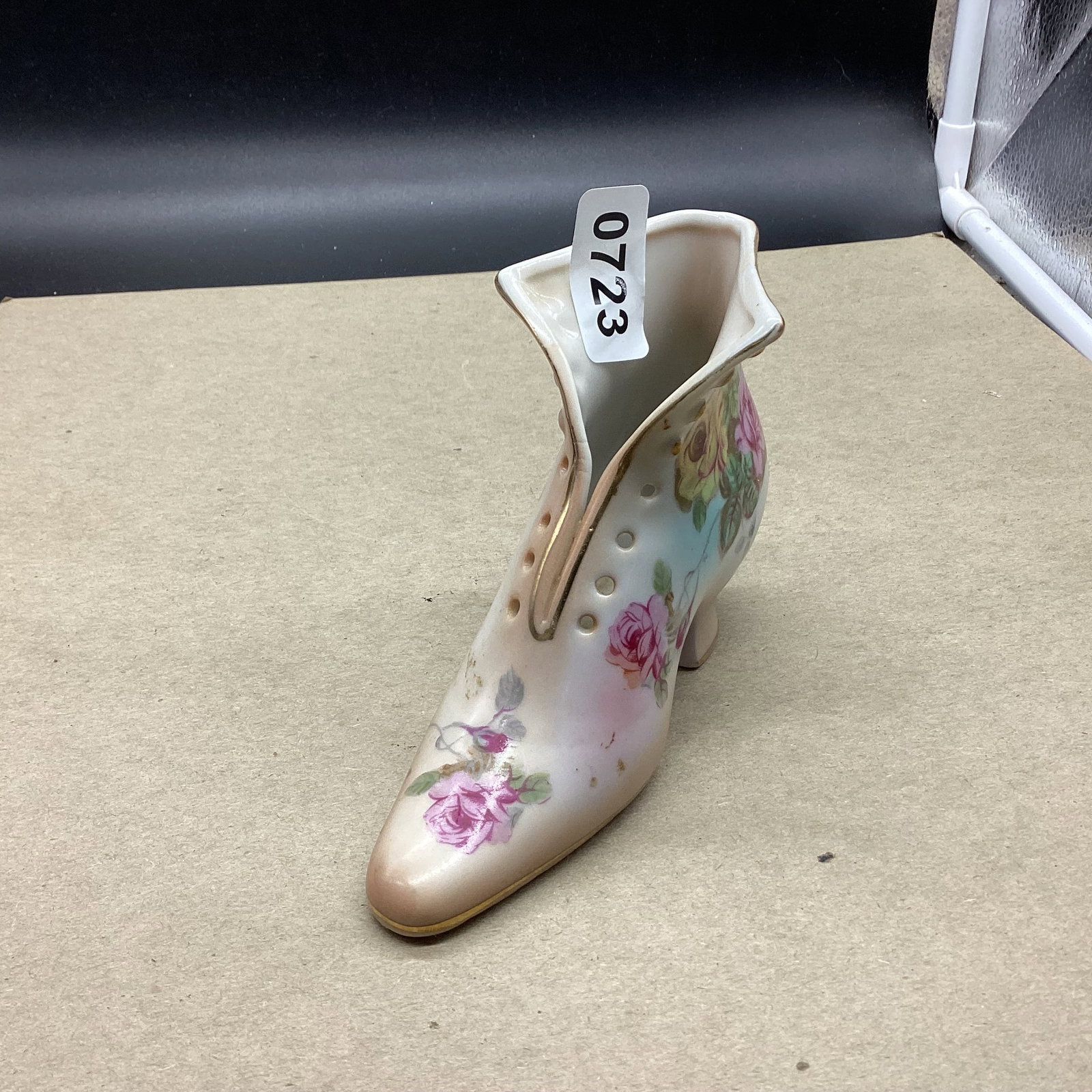 PORCELIAN SHOE SIGNED RS (1 of 2)