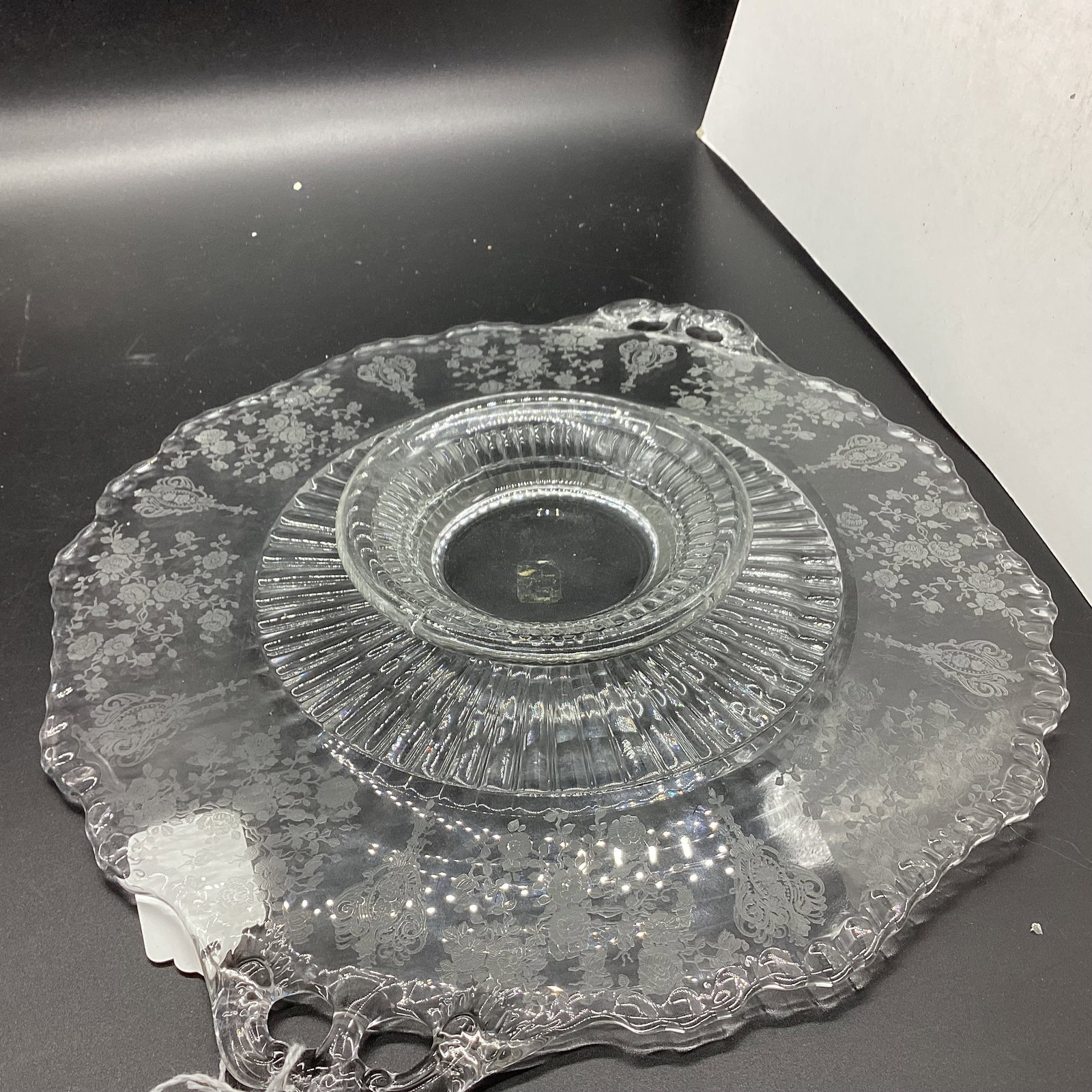 CAMBRIDGE ROSE POINT FOOTED CAKE PLATE - 2