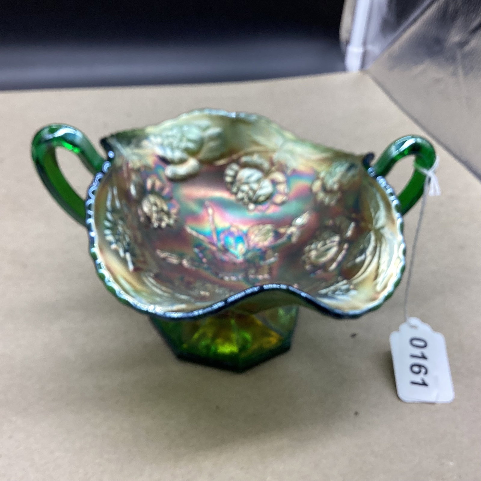 VINTAGE FENTON GREEN CARNIVAL FOOTED REEF OF ROSES BOWL: 4 1/2 X 7 1/4 GOOD SHAPE