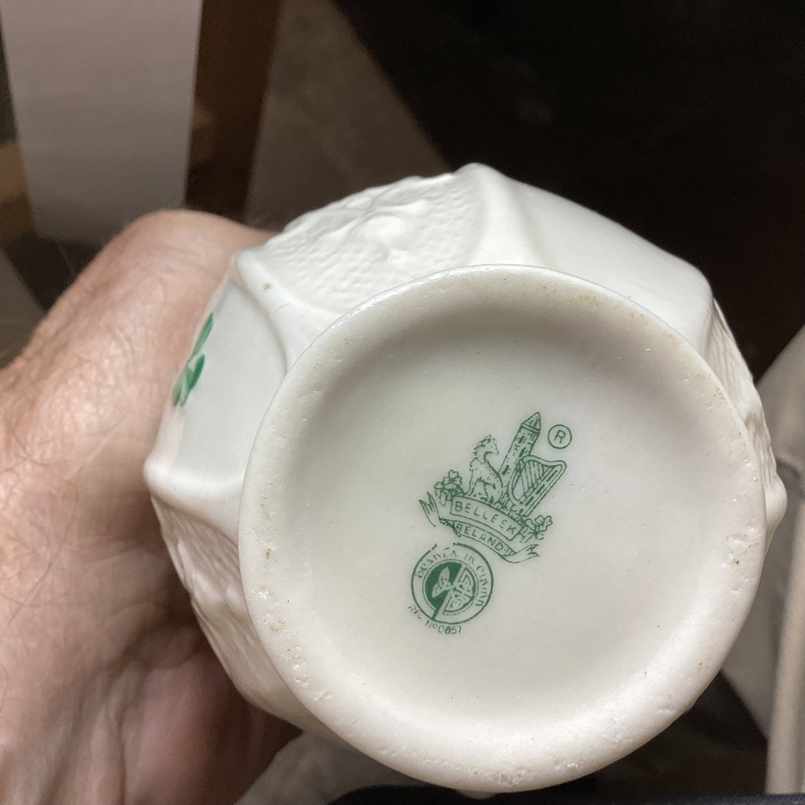 VINTAGE BELEEK CLOVERLEAF PATTERN VASE - 2