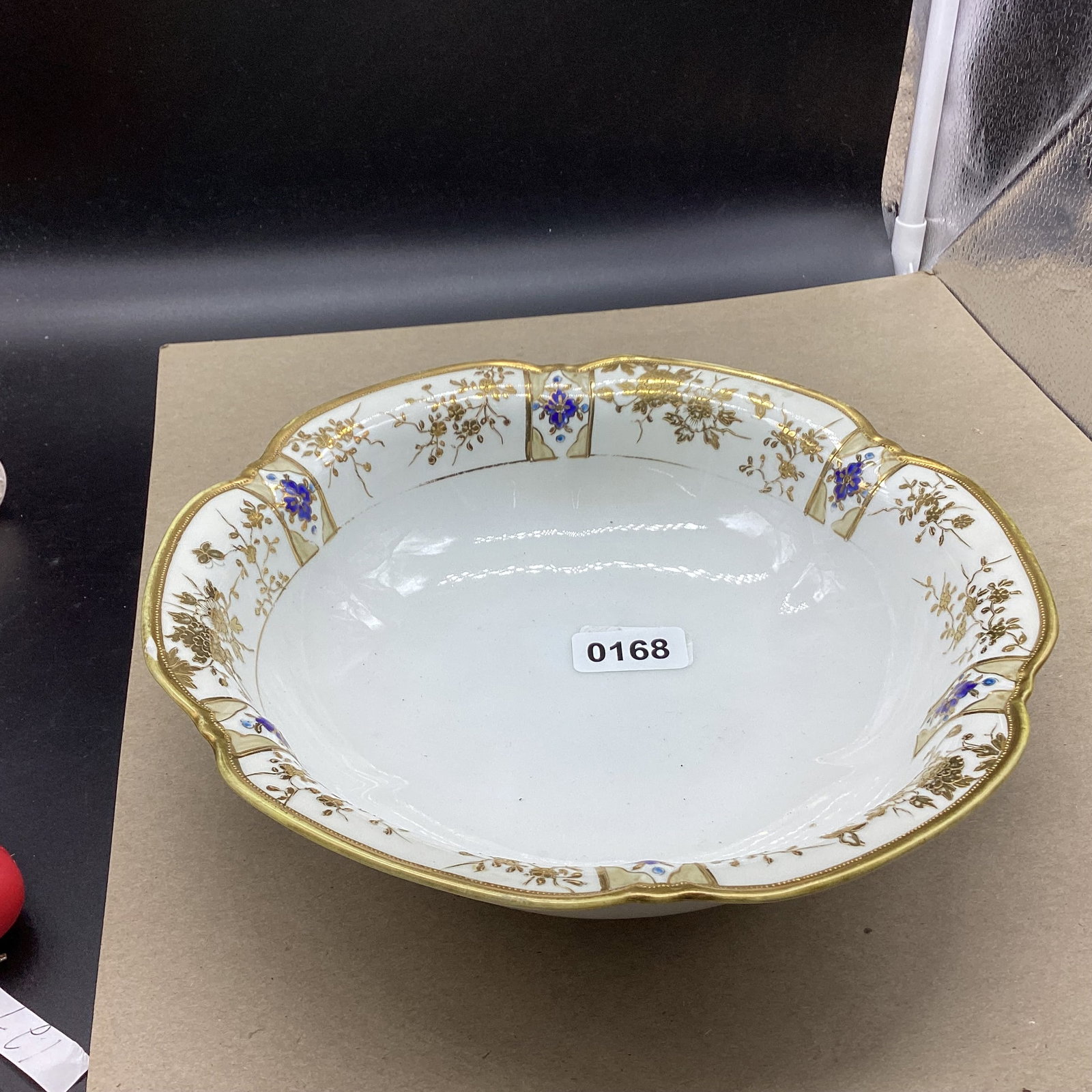 VINTAGE HAND PAINTED GOLD TRIM NIPPON BOWL: 2 1/2 X 9 3/4 GOOD SHAPE