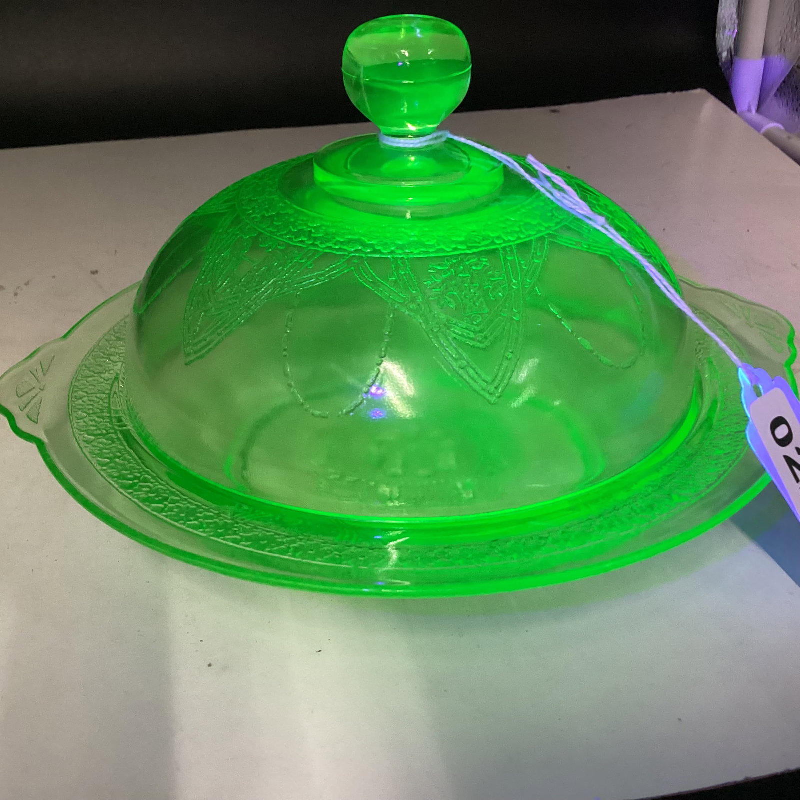 DEPRESSION GEORGIAN LOVEBIRD BUTTER DISH URANIUM GLASS: 6" W GOOD SHAPE
