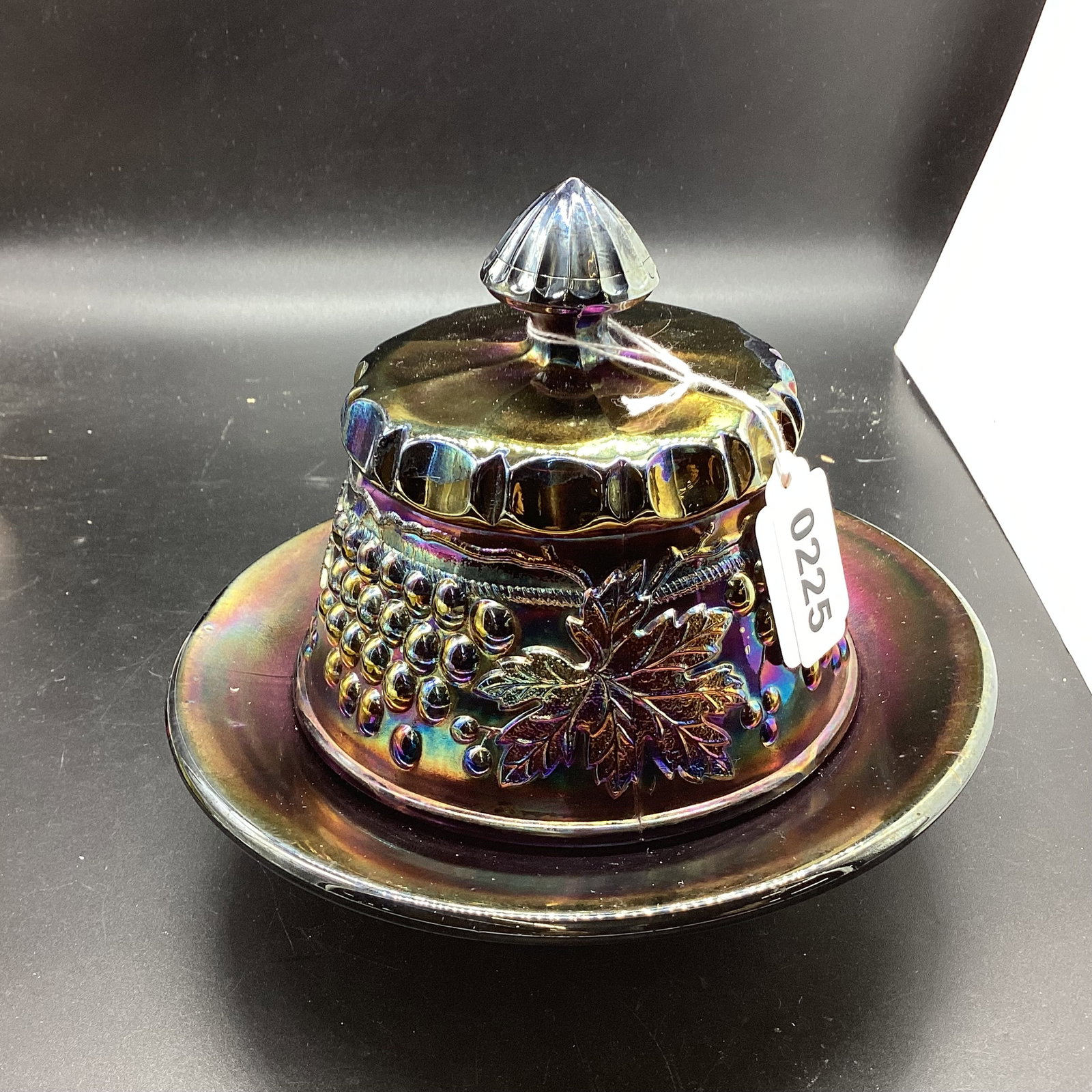 NORTHWOOD AMETHYST GRAPE & CABLE BUTTERDISH (1 of 2)