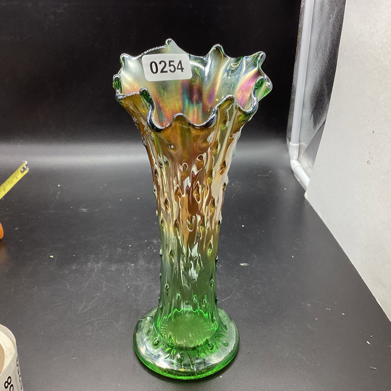 VINTAGE NORTHWOOD TREE TRUNK SWUNG CARNIVAL VASE: 9 3/4" TALL GOOD SHAPE