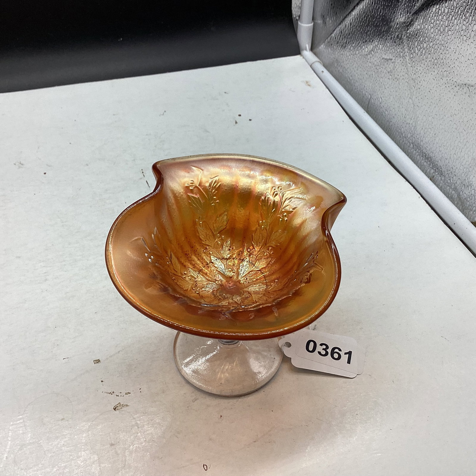 FENTON HOLLY BERRY SMALL COMPOTE (1 of 1)